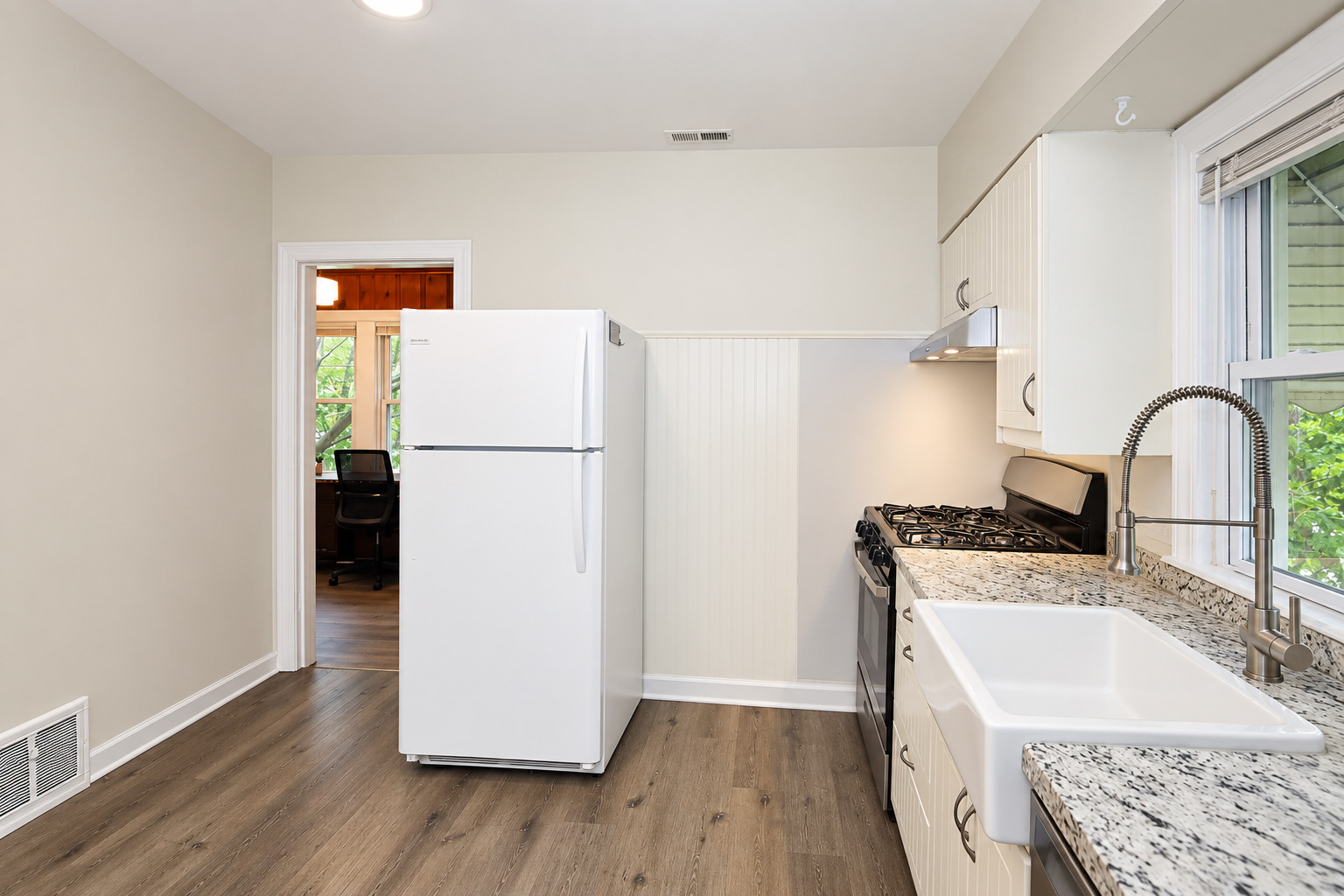 1226 Circle Avenue Property Photo 12