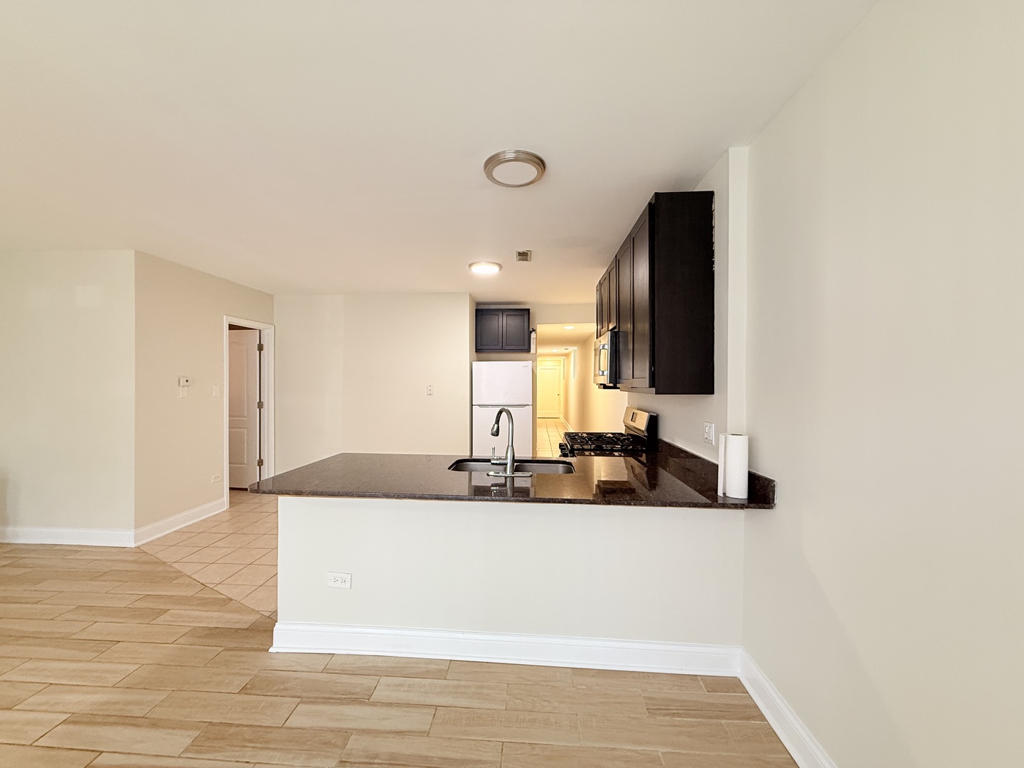 2731 W Polk Street 1 Property Photo 4
