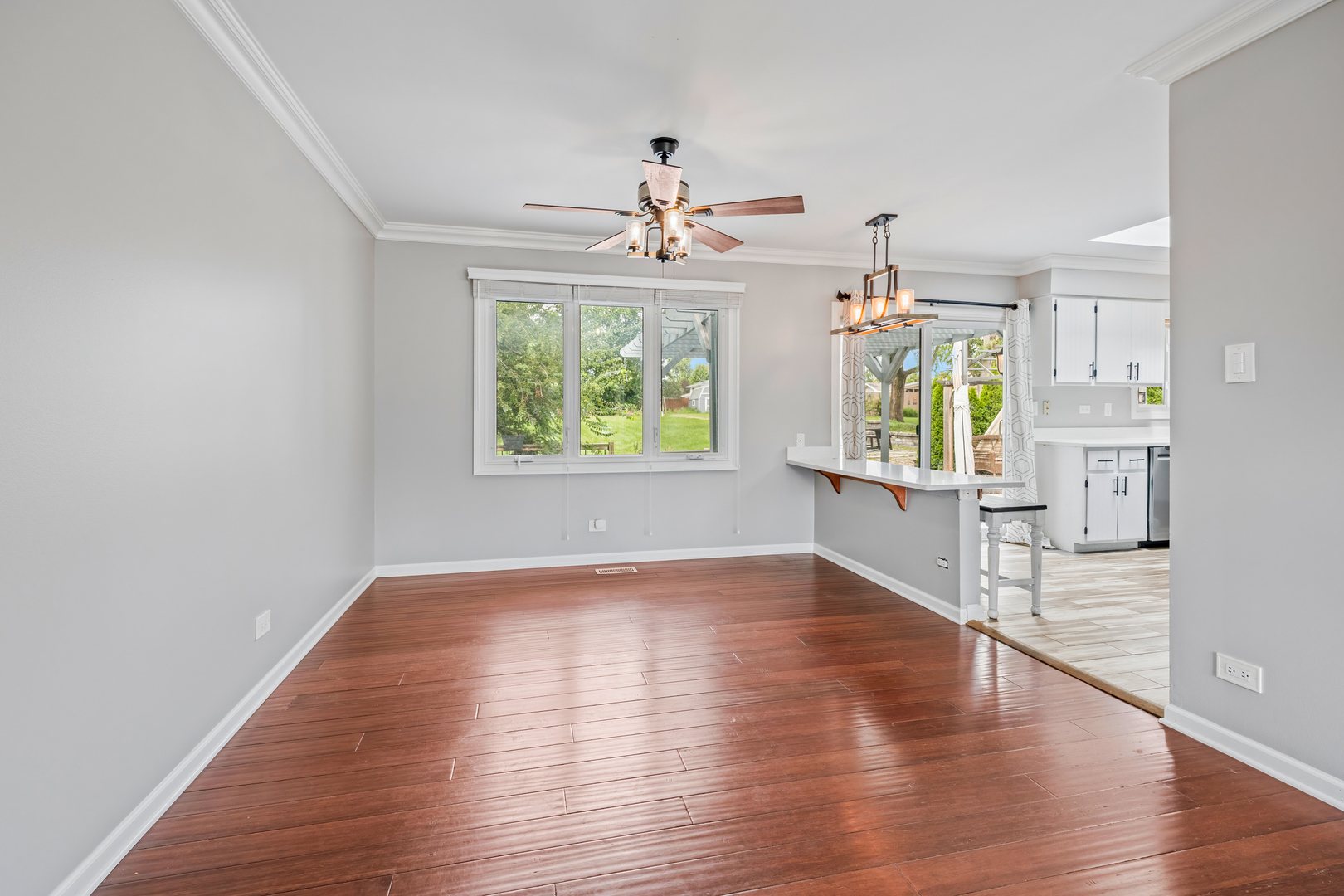 17008 Forest Avenue Property Photo 8