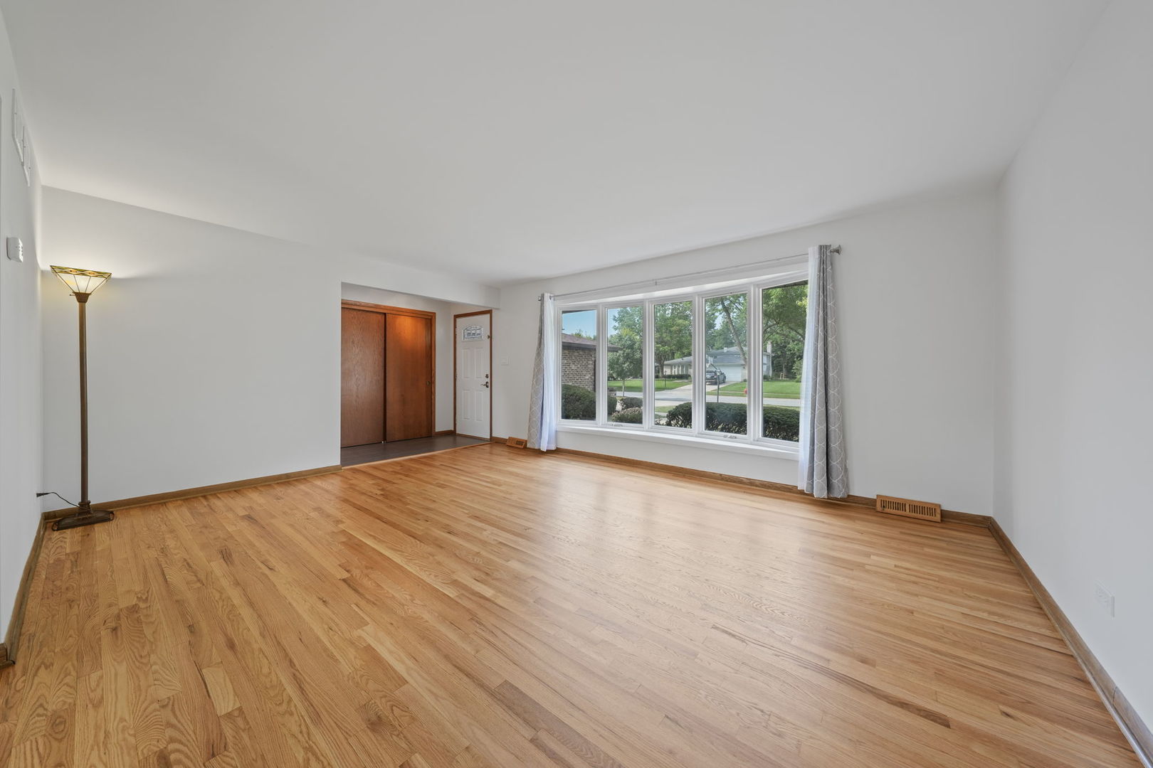 1617 Holly Avenue Property Photo 4