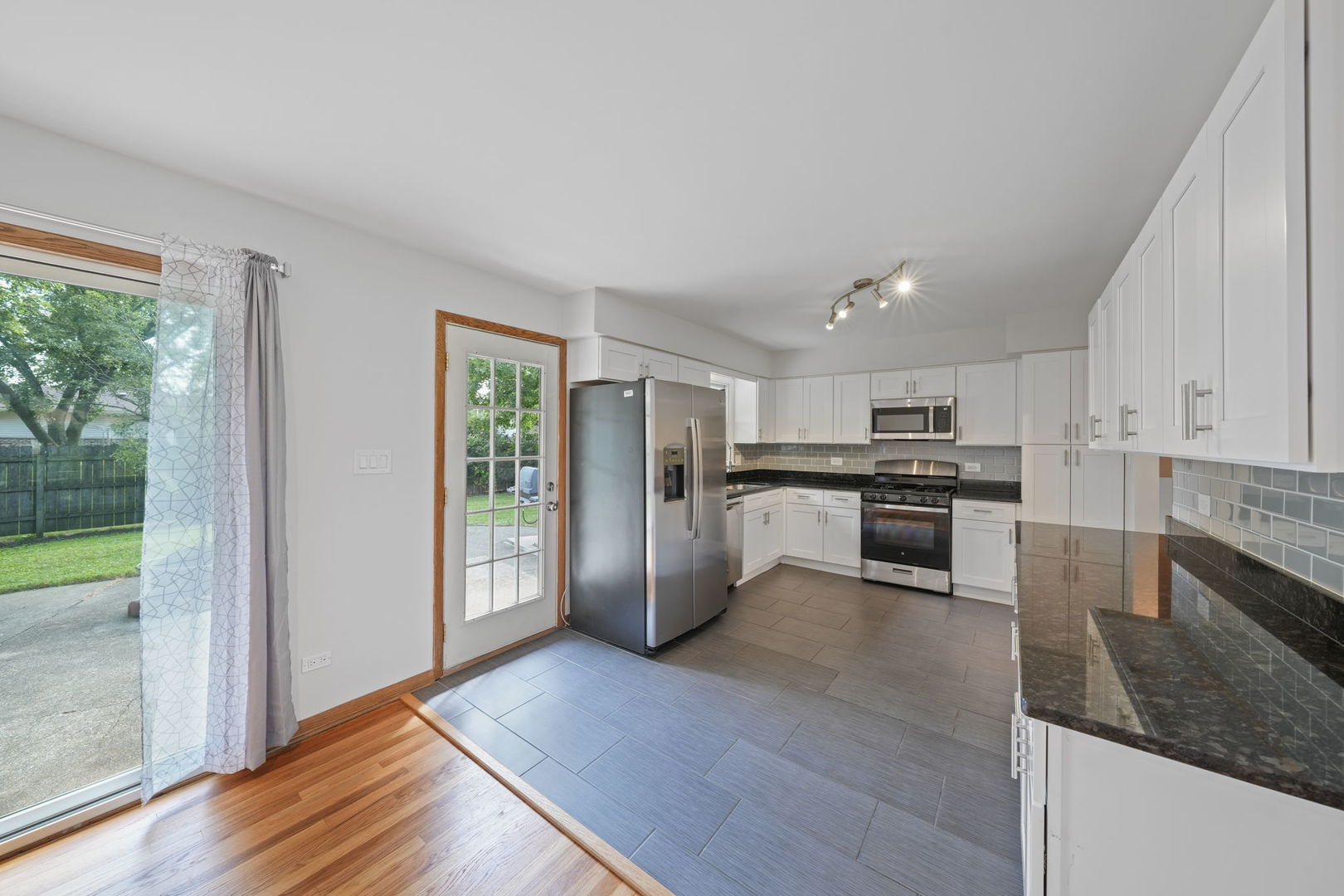 1617 Holly Avenue Property Photo 8