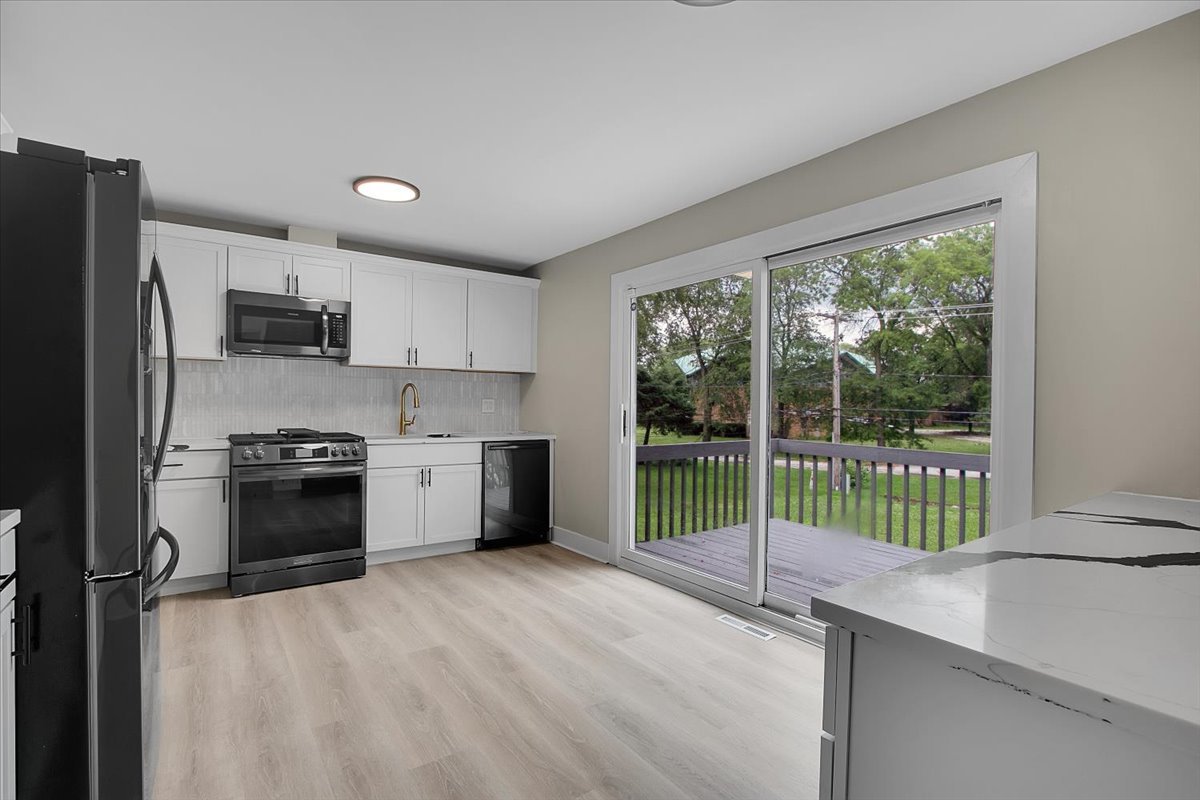 16101 Avalon Avenue Property Photo 10
