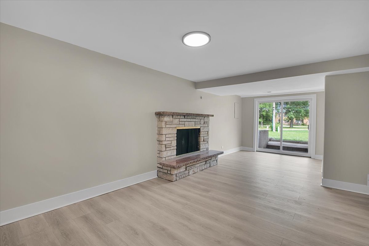 16101 Avalon Avenue Property Photo 22