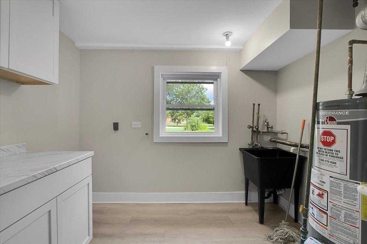 16101 Avalon Avenue Property Photo 23