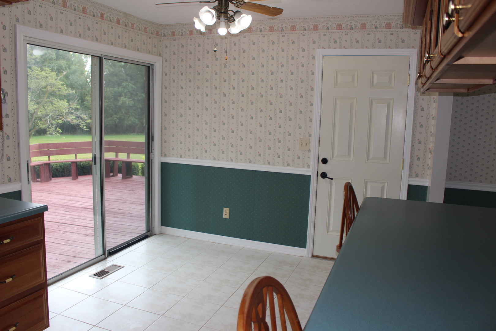1119 E Clinton Avenue Property Photo 16