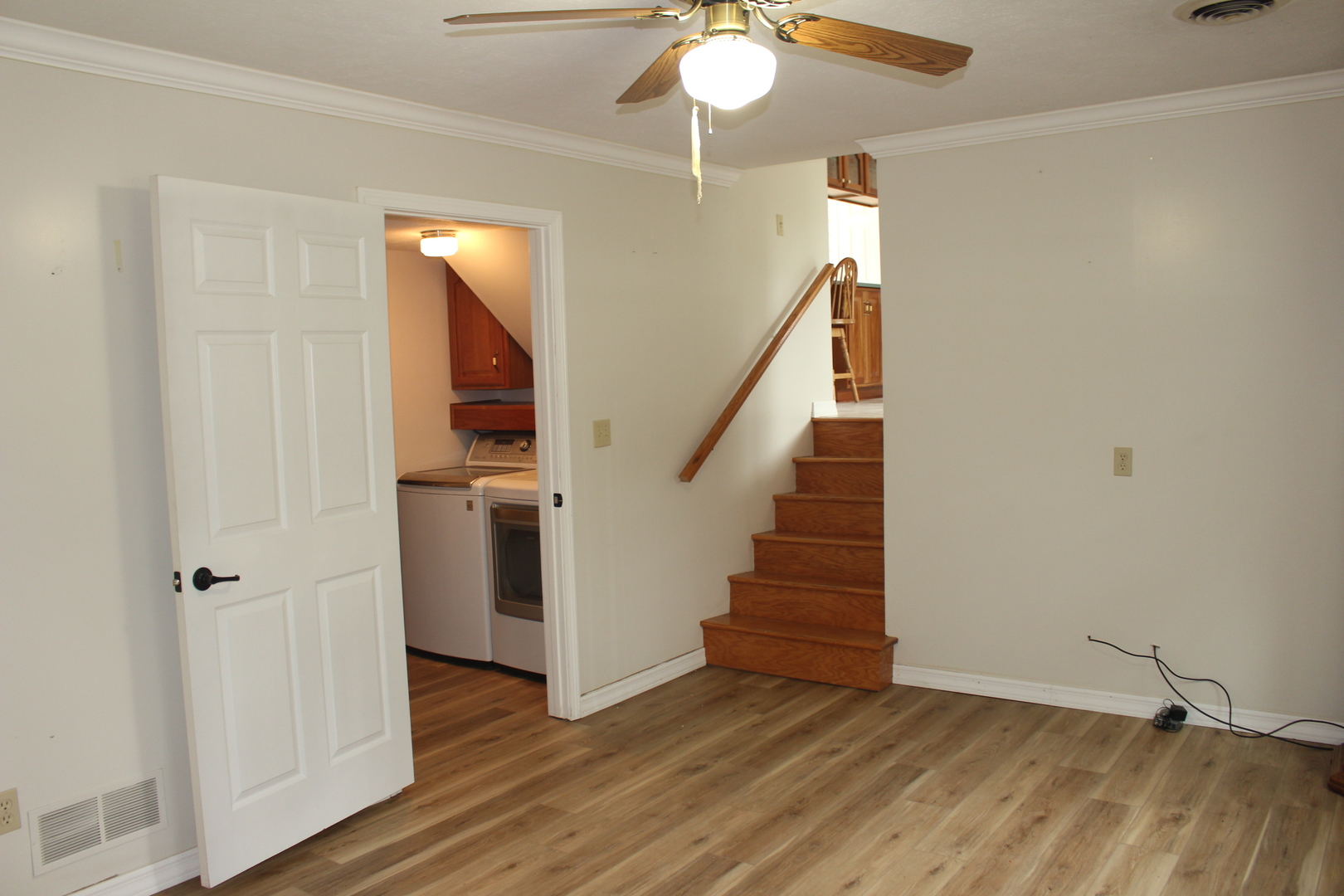1119 E Clinton Avenue Property Photo 27