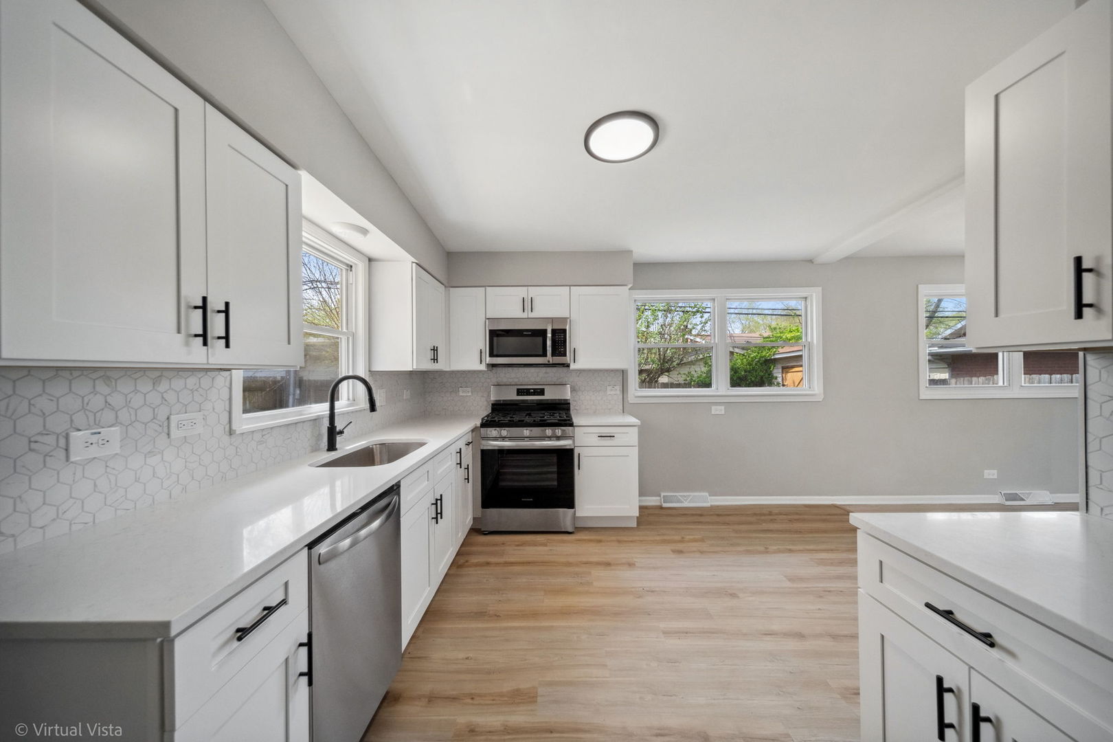 344 Ashland Avenue Property Photo 9