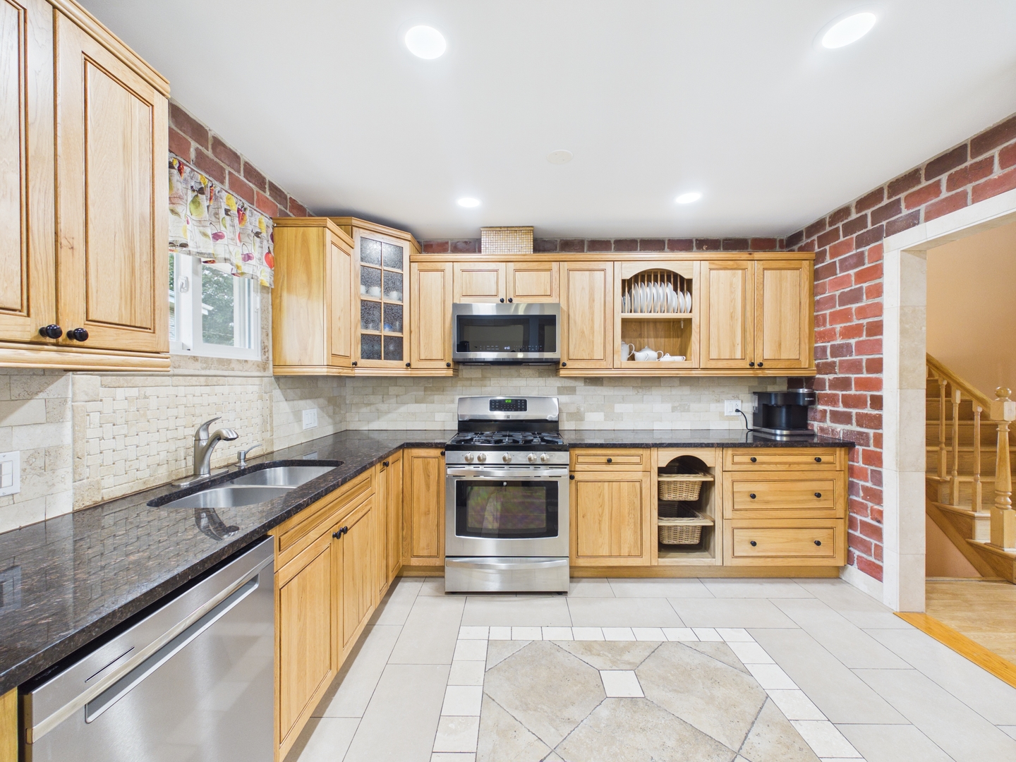 442 Gaylin Court Property Photo 10