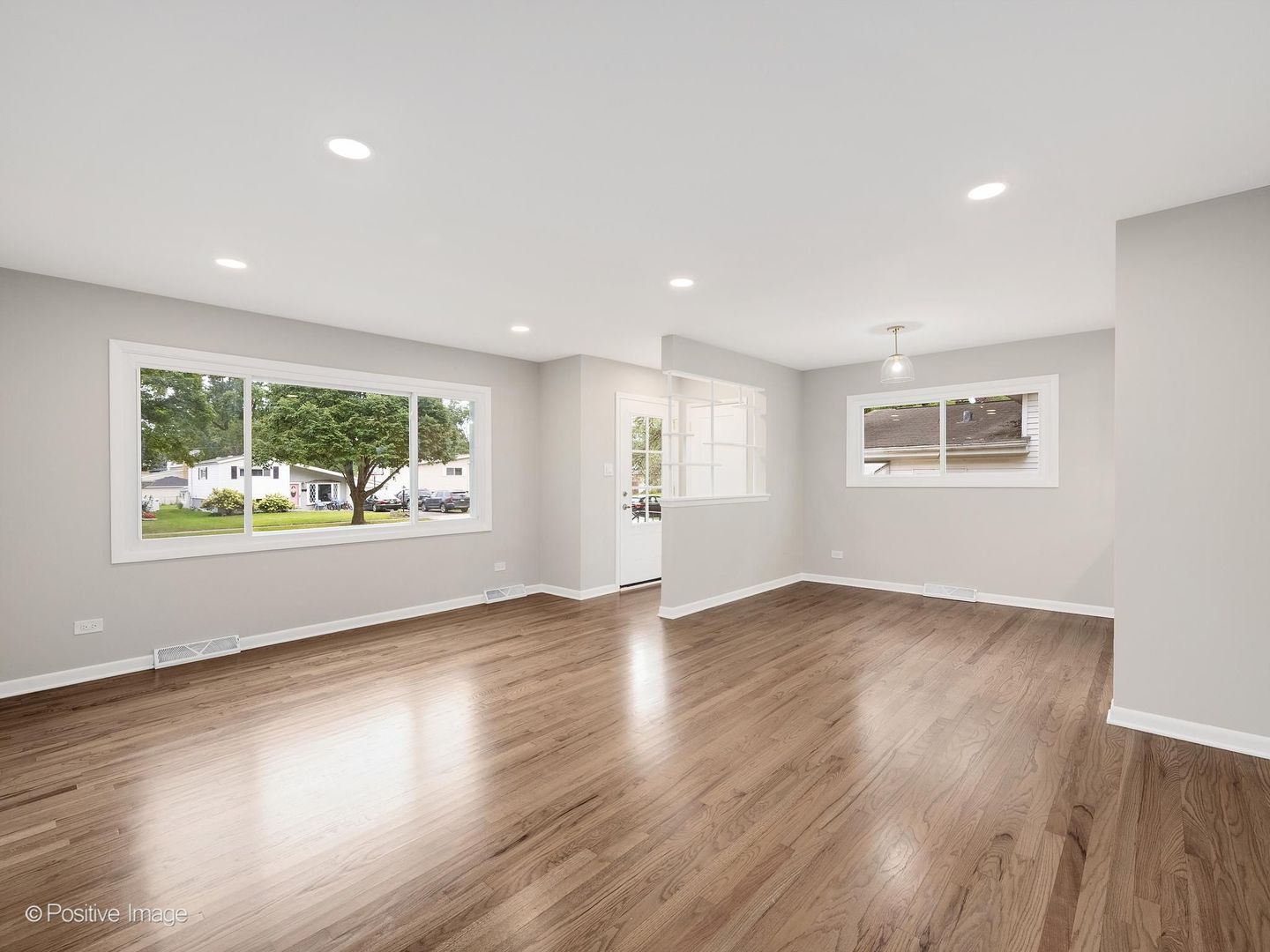 579 Dawes Avenue Property Photo 3