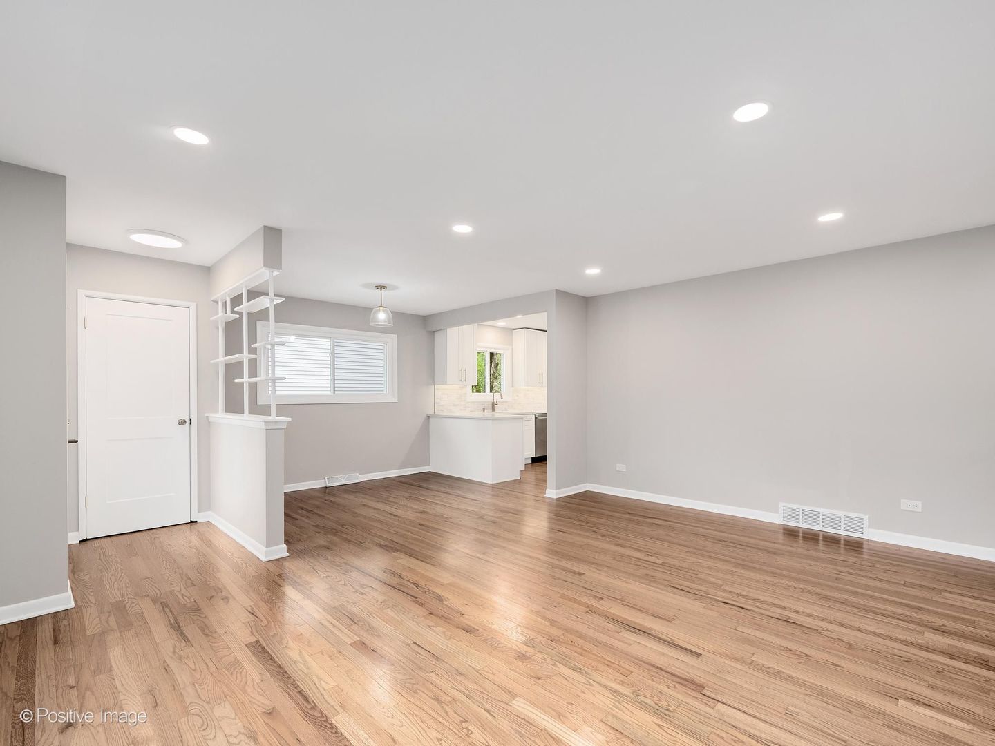 579 Dawes Avenue Property Photo 4