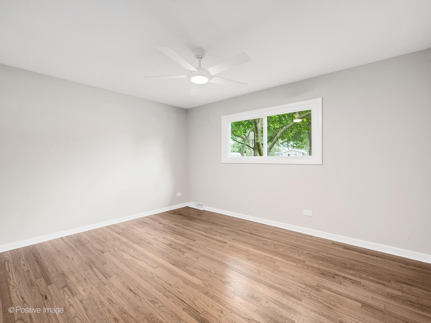 579 Dawes Avenue Property Photo 20