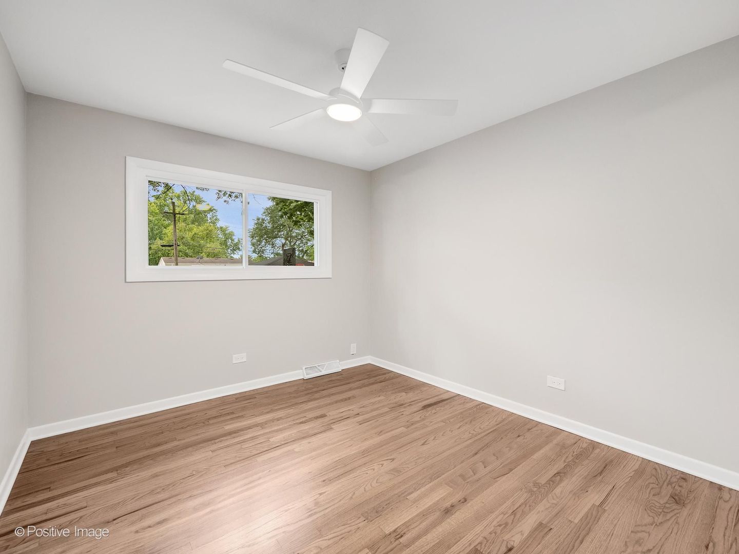 579 Dawes Avenue Property Photo 22