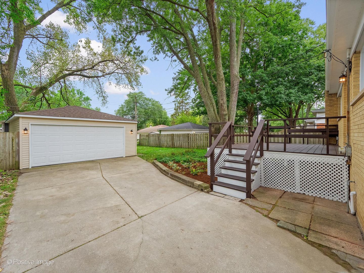 579 Dawes Avenue Property Photo 31