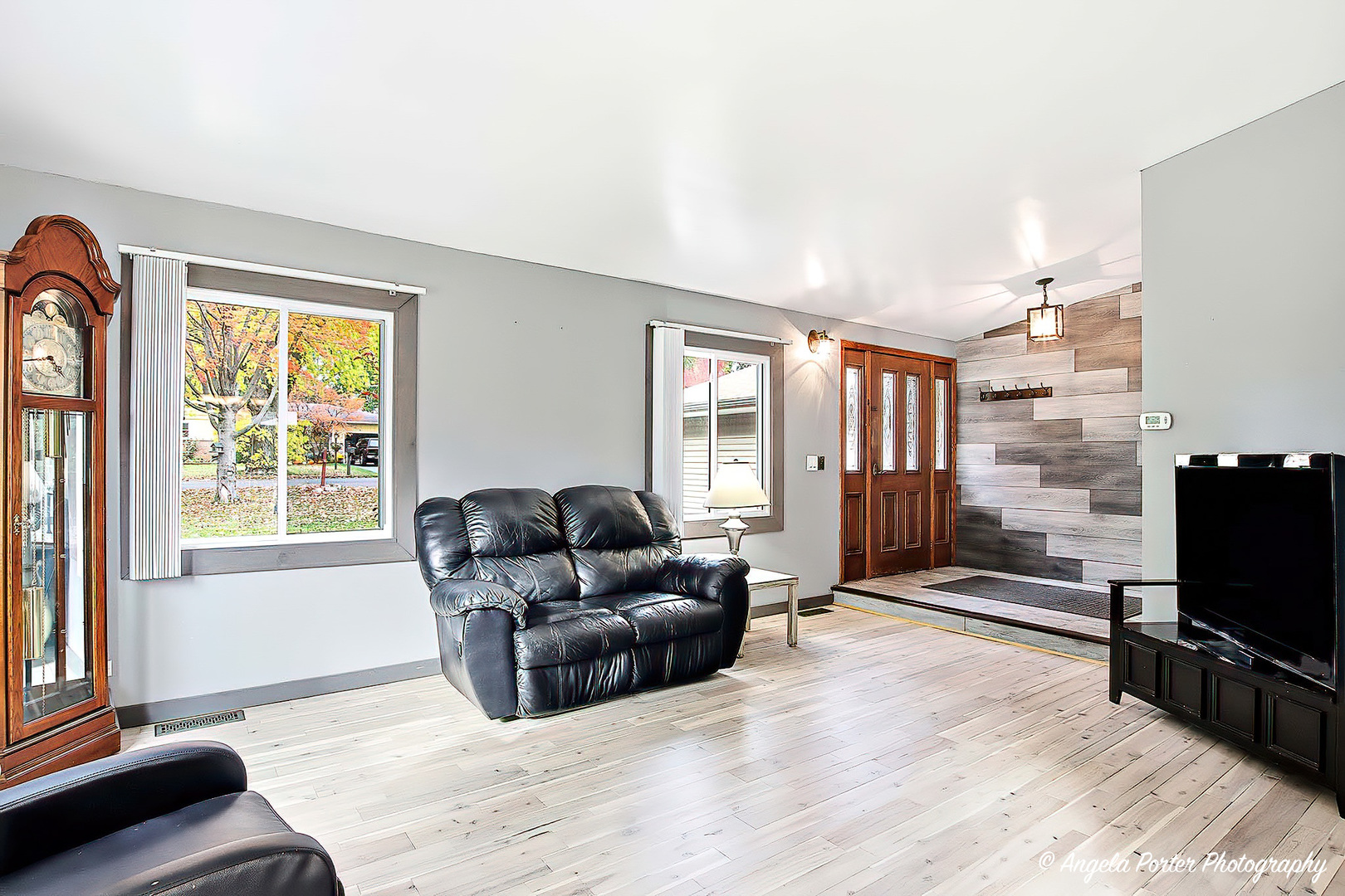 34679 N Hiawatha Trail Property Photo 5