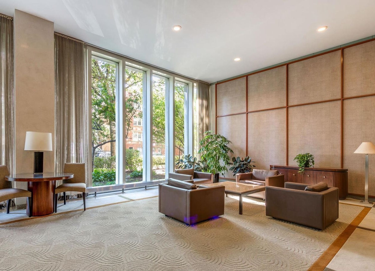 3550 N Lake Shore Drive 920 Property Photo 20