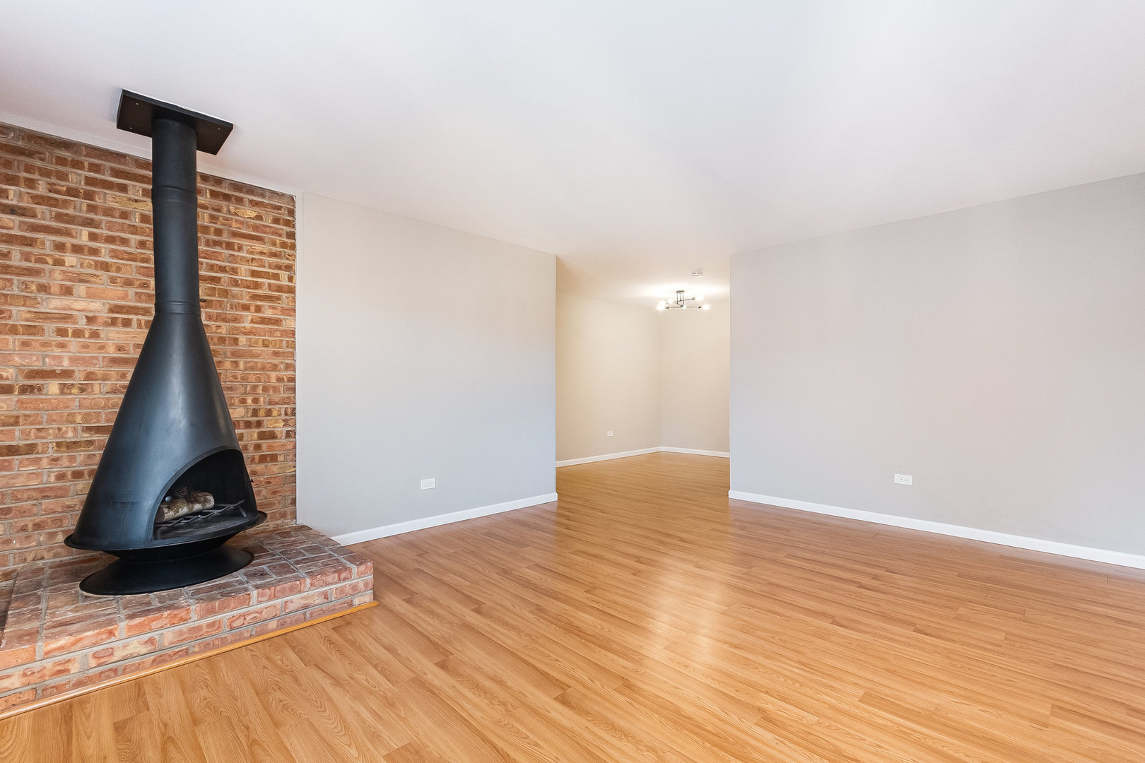 6165 Knoll Wood Court 302 Property Photo 4