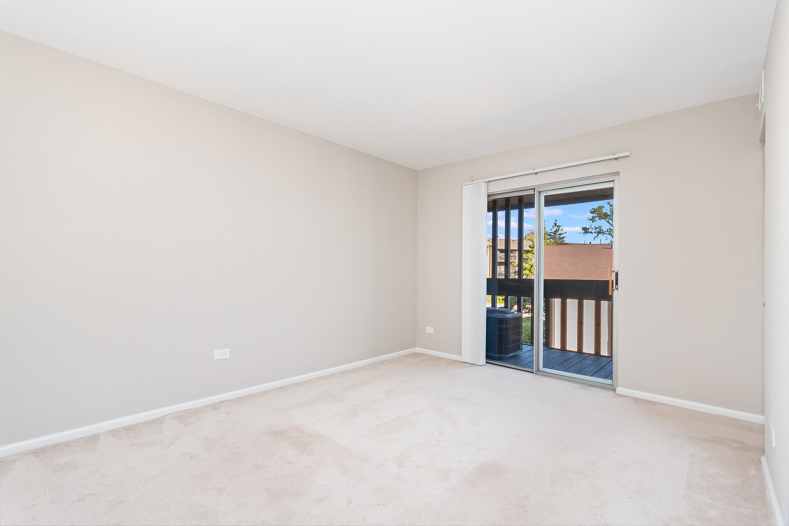 6165 Knoll Wood Court 302 Property Photo 10