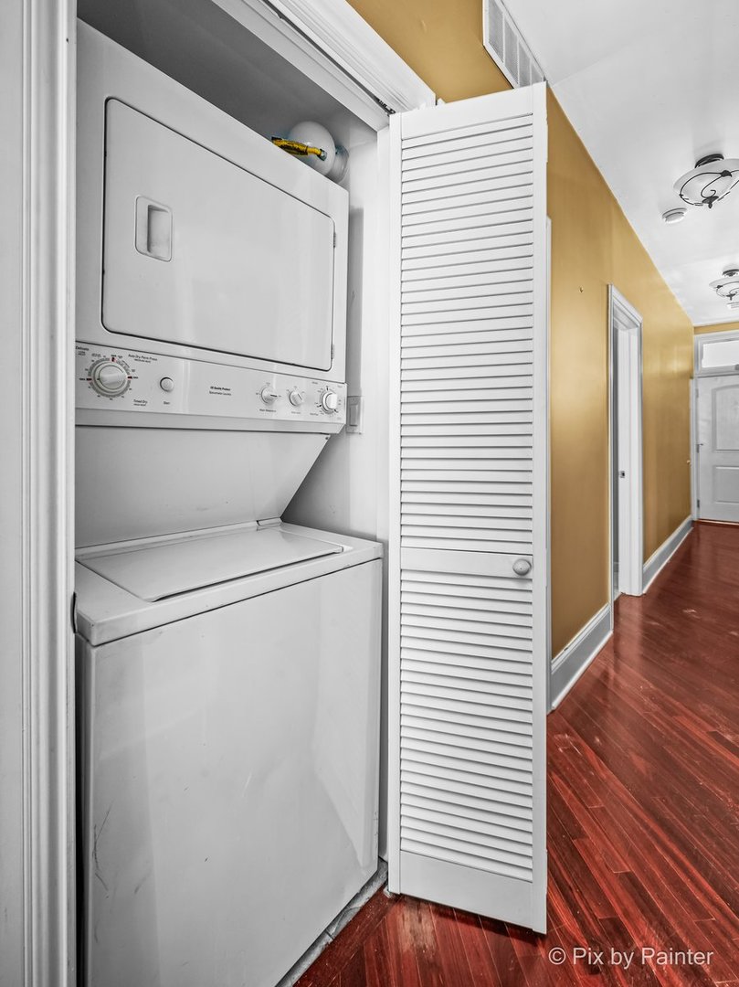 5207 S Indiana Avenue 2 Property Photo 9