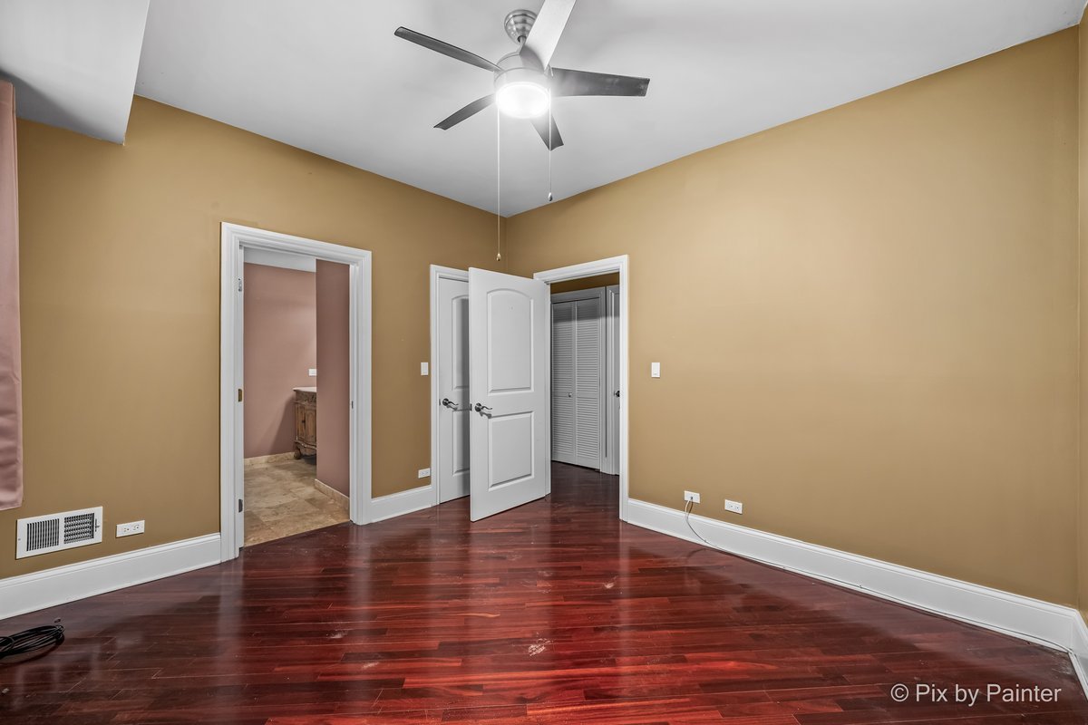 5207 S Indiana Avenue 2 Property Photo 12