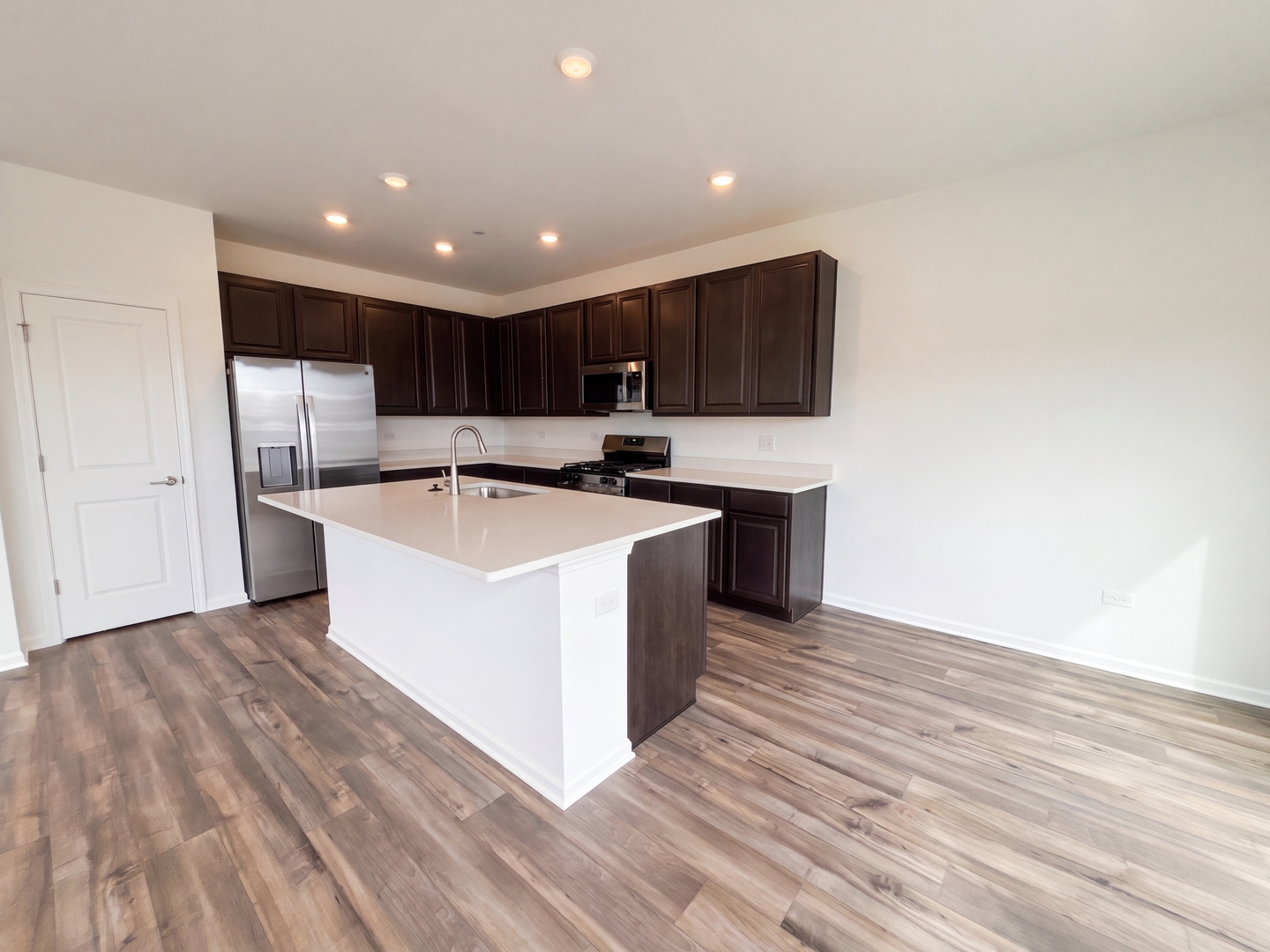 643 Cassia Court Property Photo 3