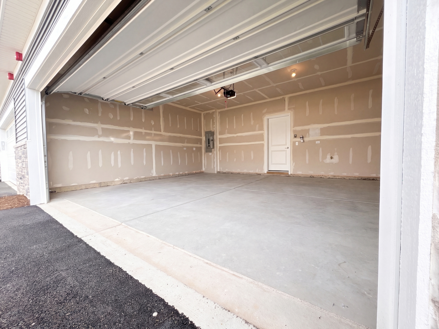 643 Cassia Court Property Photo 16