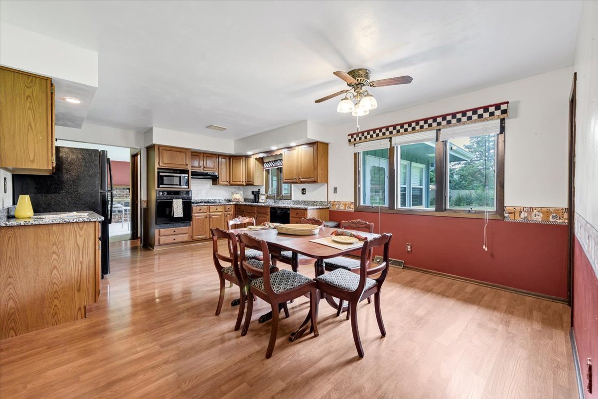 3932 Lemans Drive Property Photo 4