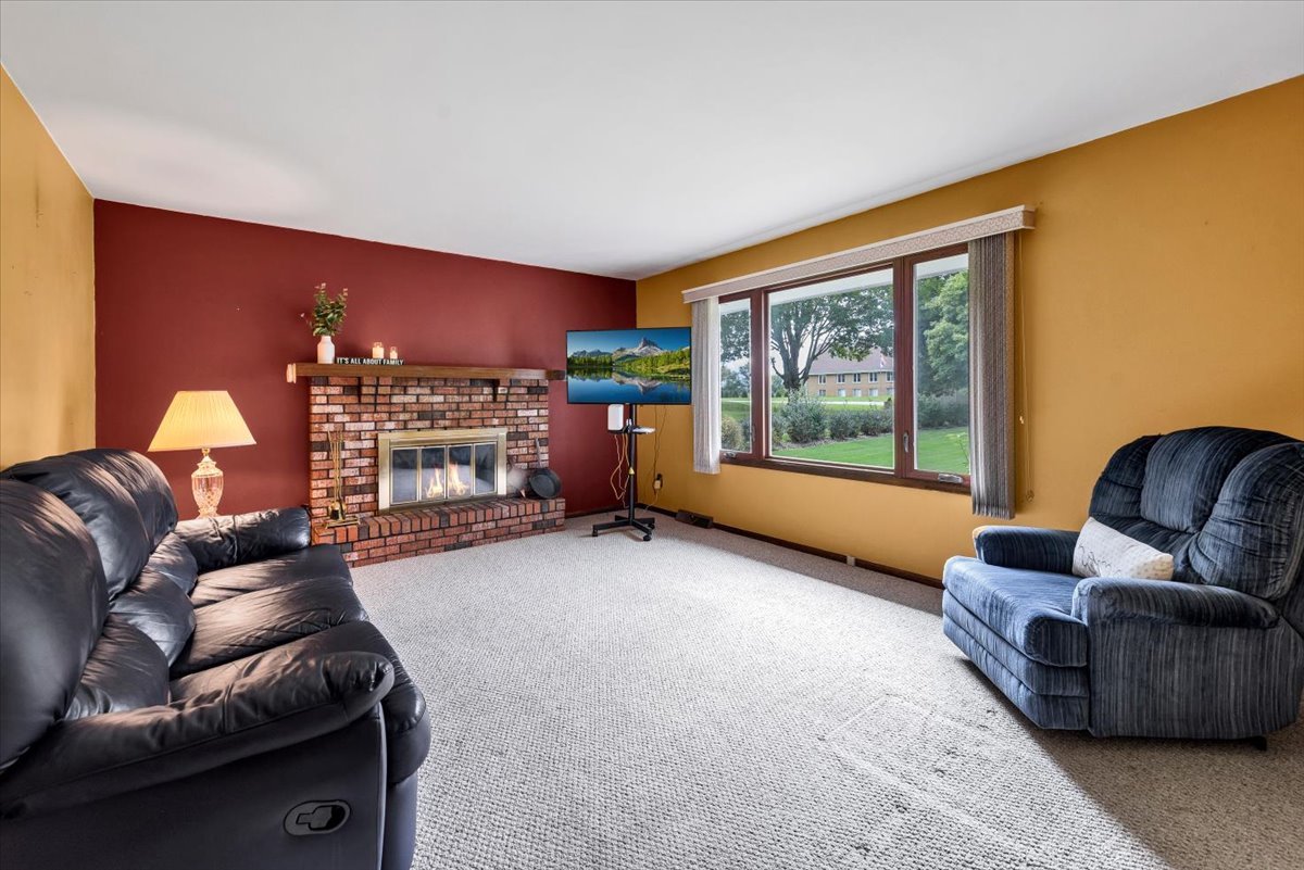 3932 Lemans Drive Property Photo 10