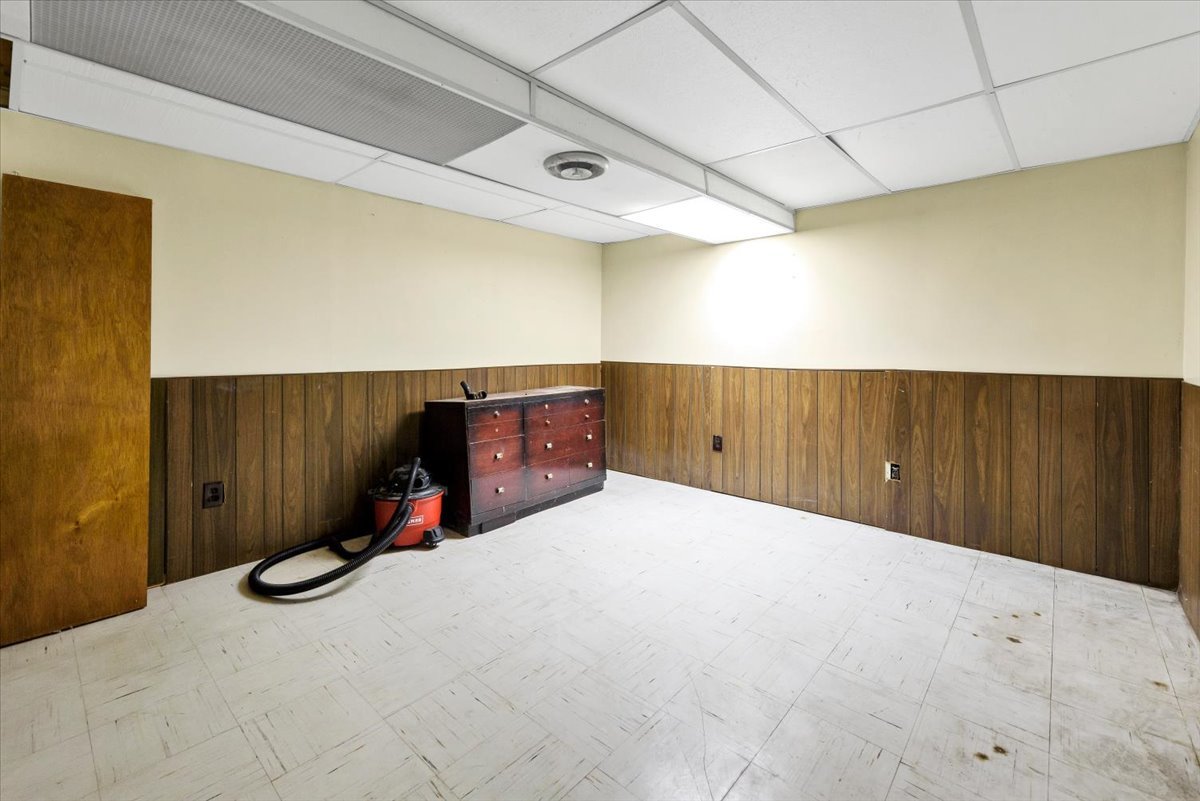 3932 Lemans Drive Property Photo 22