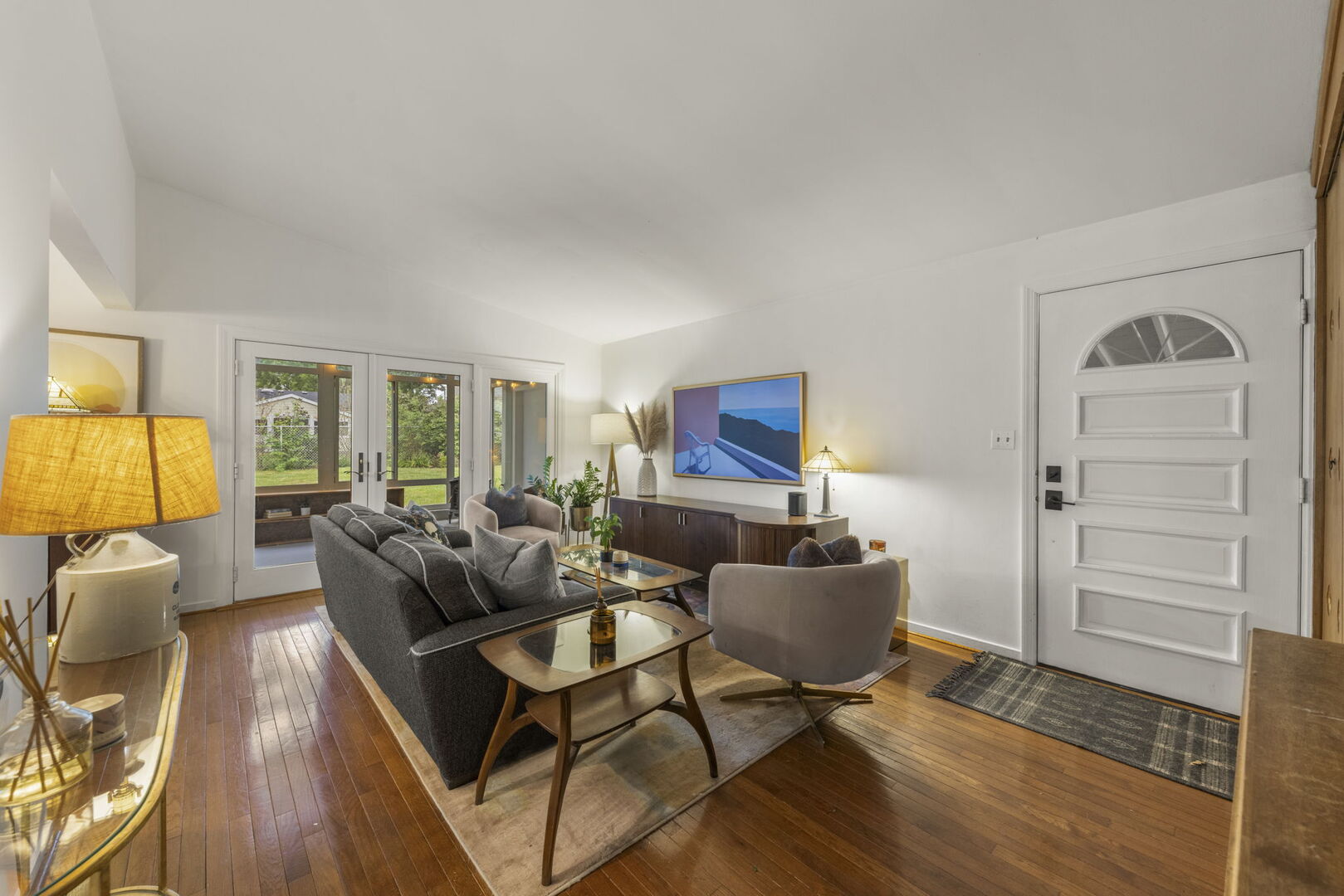406 S Williston Street Property Photo 4