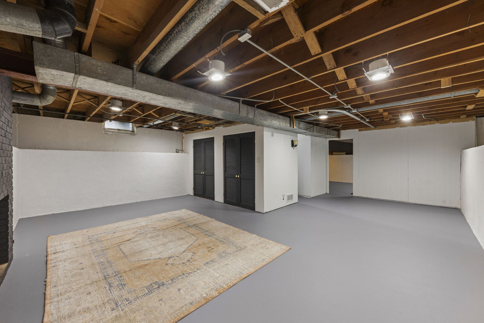 406 S Williston Street Property Photo 22