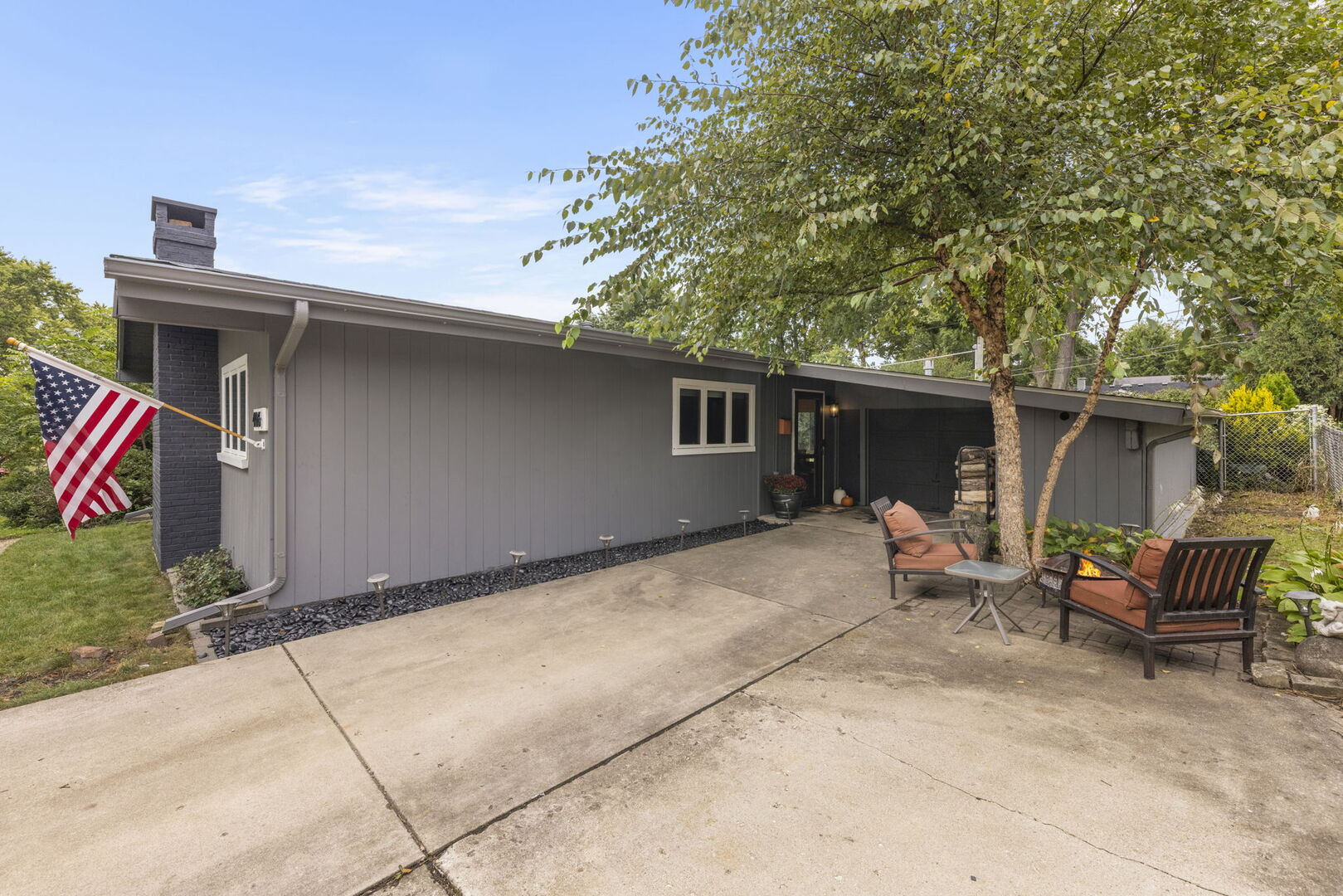406 S Williston Street Property Photo 25