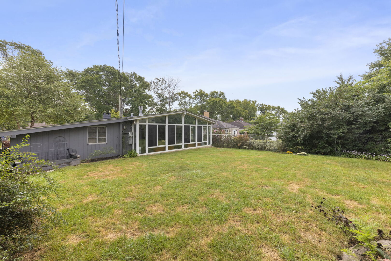 406 S Williston Street Property Photo 26
