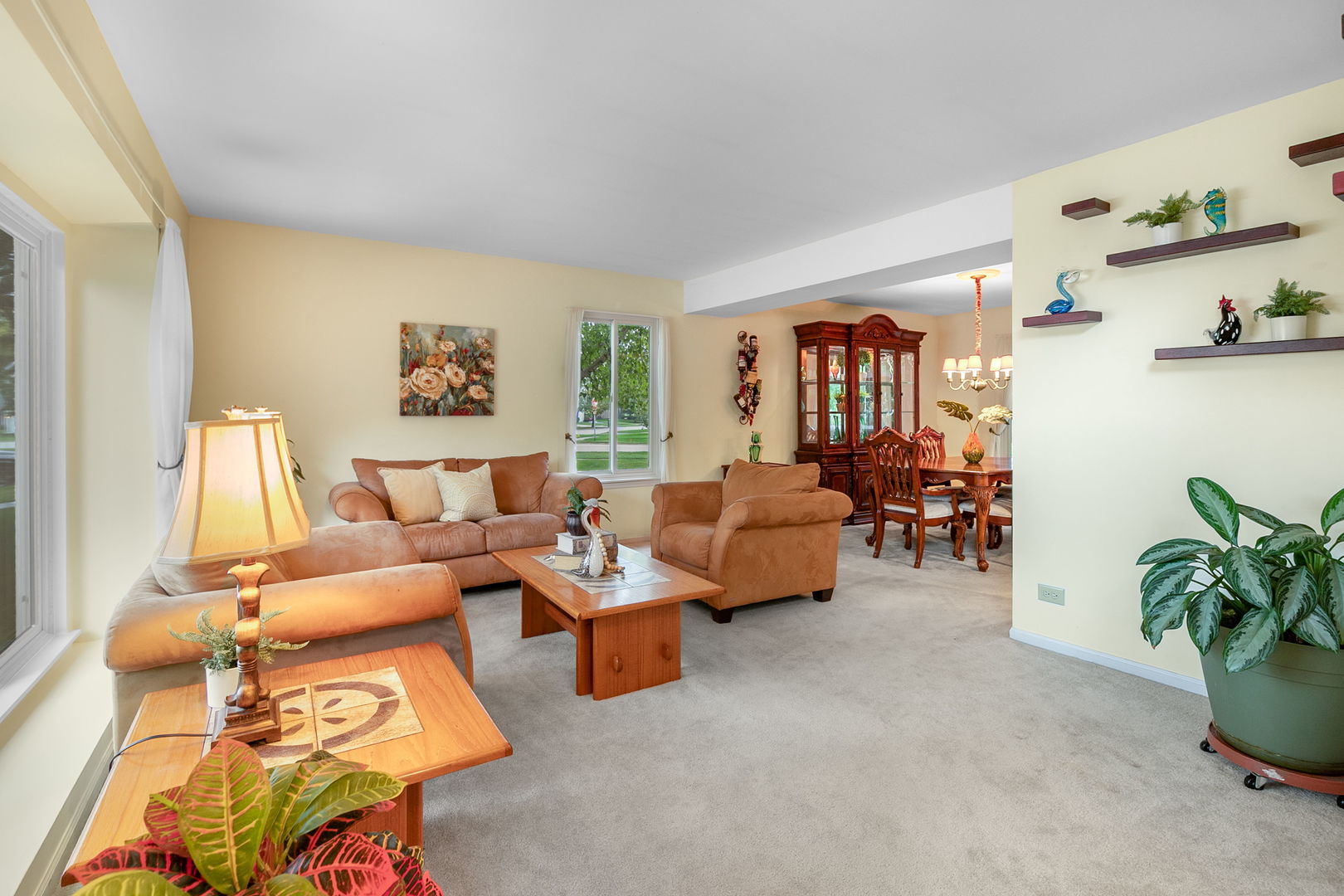 18101 W Hampshire Drive Property Photo 4