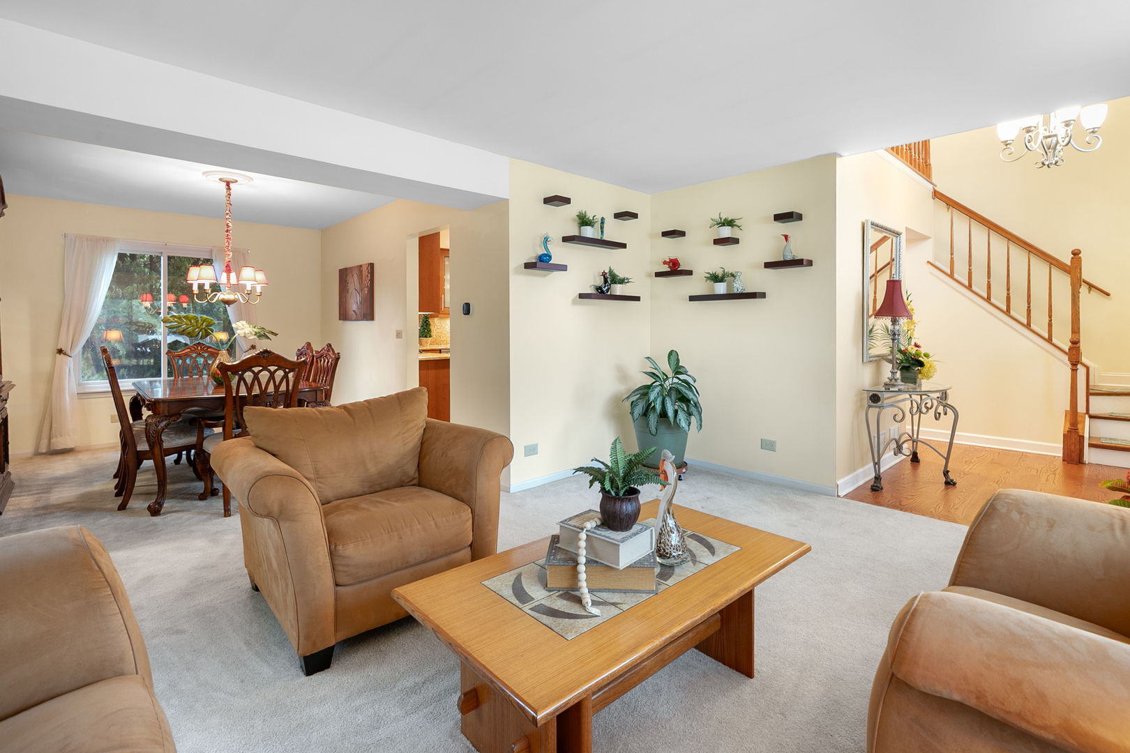 18101 W Hampshire Drive Property Photo 5