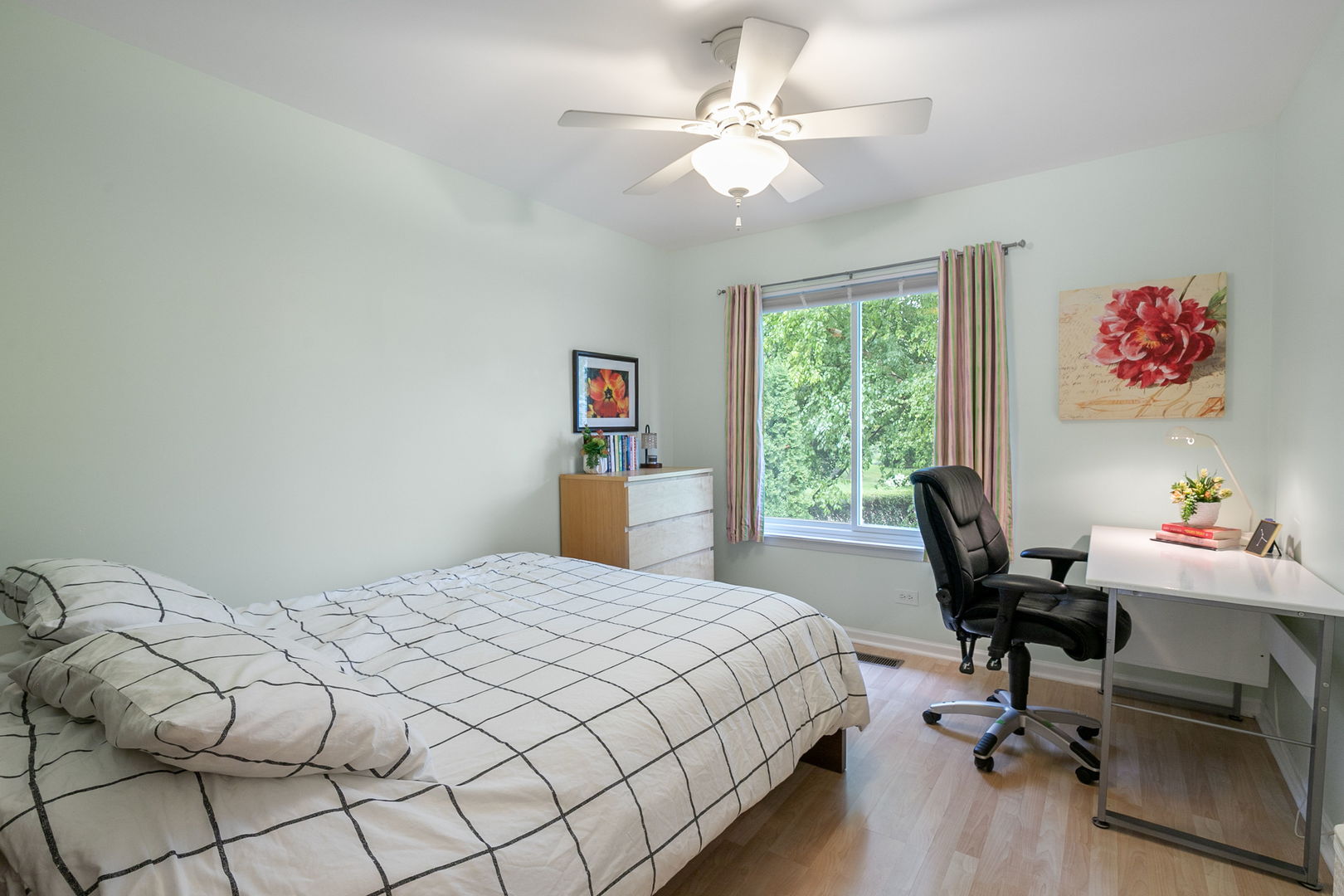 18101 W Hampshire Drive Property Photo 21