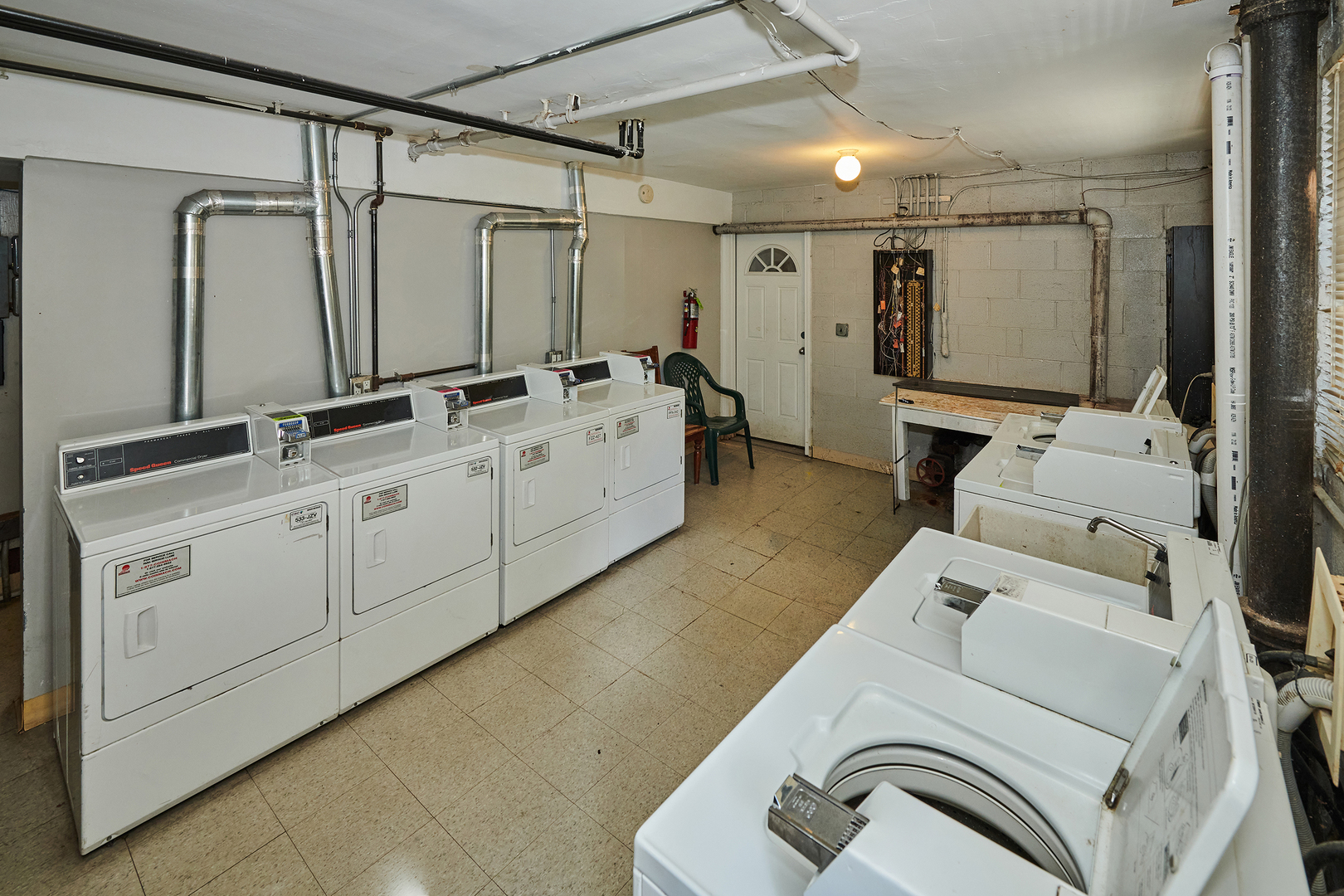 2205 W Highland Avenue 1n Property Photo 15