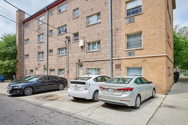 2205 W Highland Avenue 1n Property Photo 17