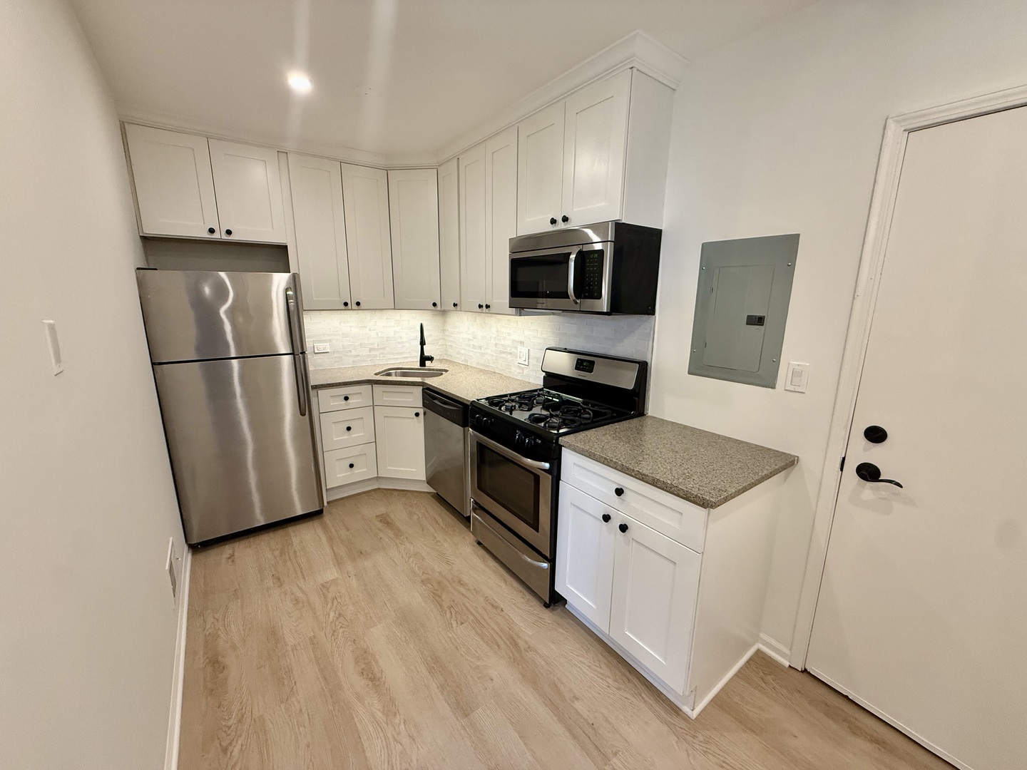 935 W Armitage Avenue 2b Property Photo 9