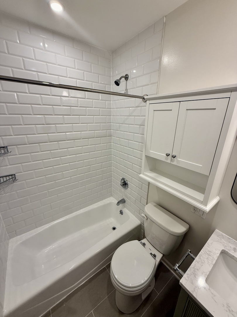 935 W Armitage Avenue 2b Property Photo 12