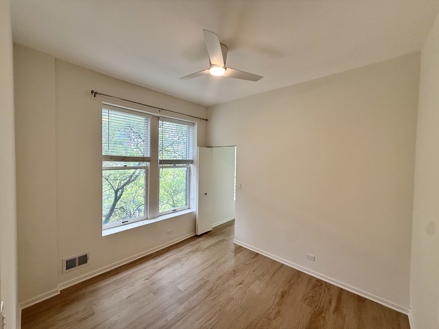 935 W Armitage Avenue 2b Property Photo 13