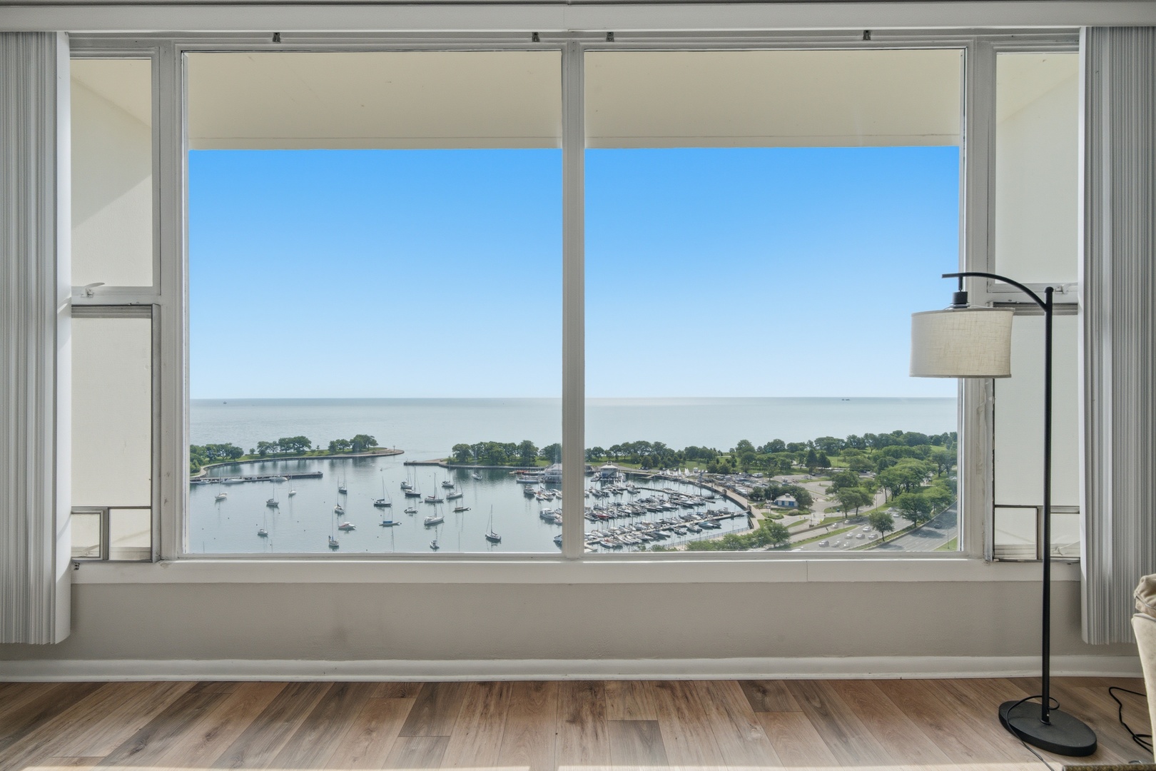 3200 N Lake Shore Drive 2102 Property Photo 8