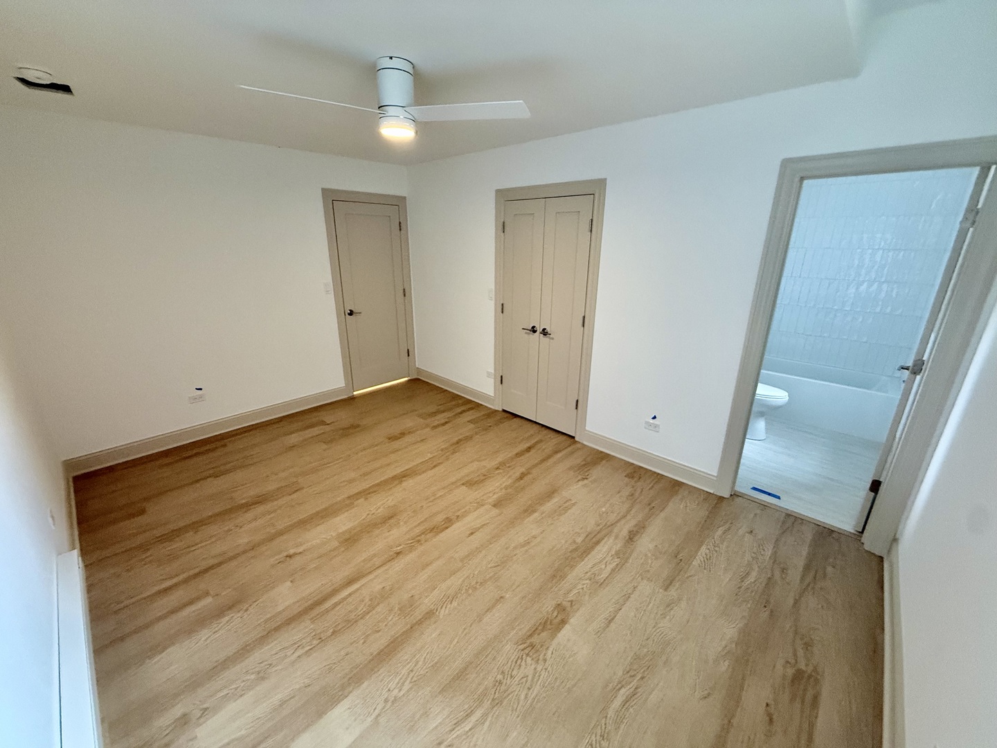 531 Hinman Avenue B-0 Property Photo 14