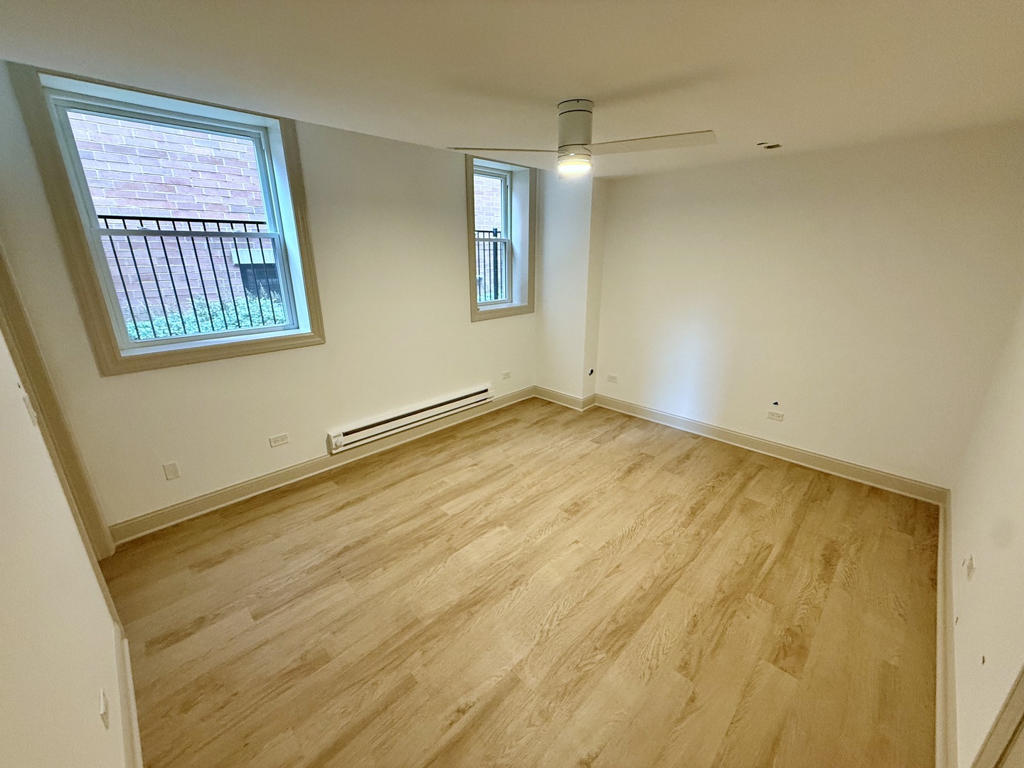 531 Hinman Avenue B-0 Property Photo 16