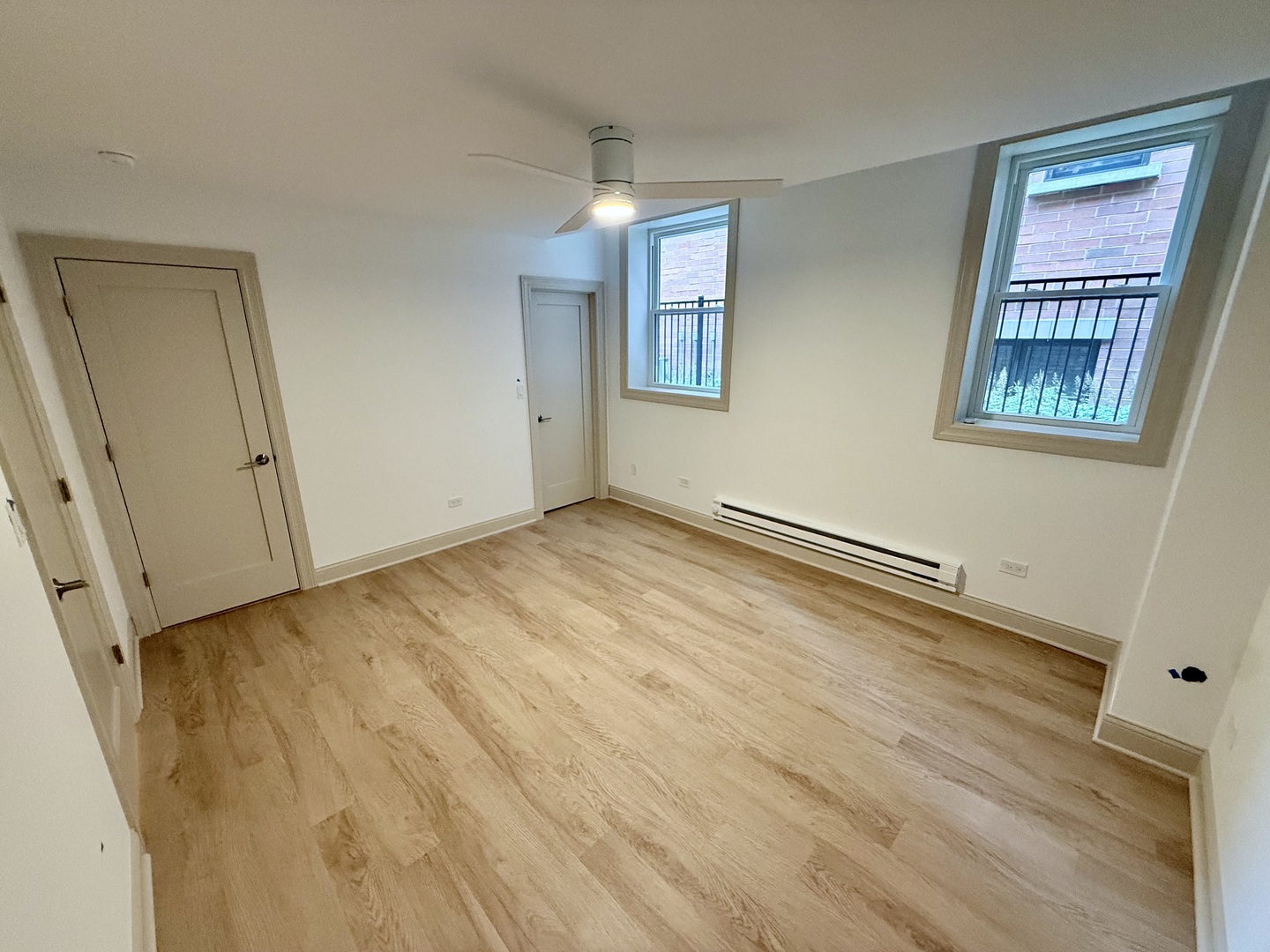 531 Hinman Avenue B-0 Property Photo 17