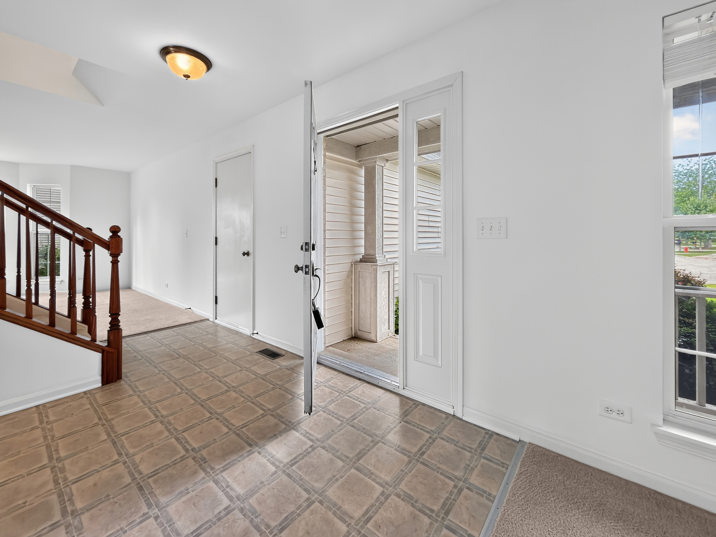 1911 Cameron Drive Property Photo 3