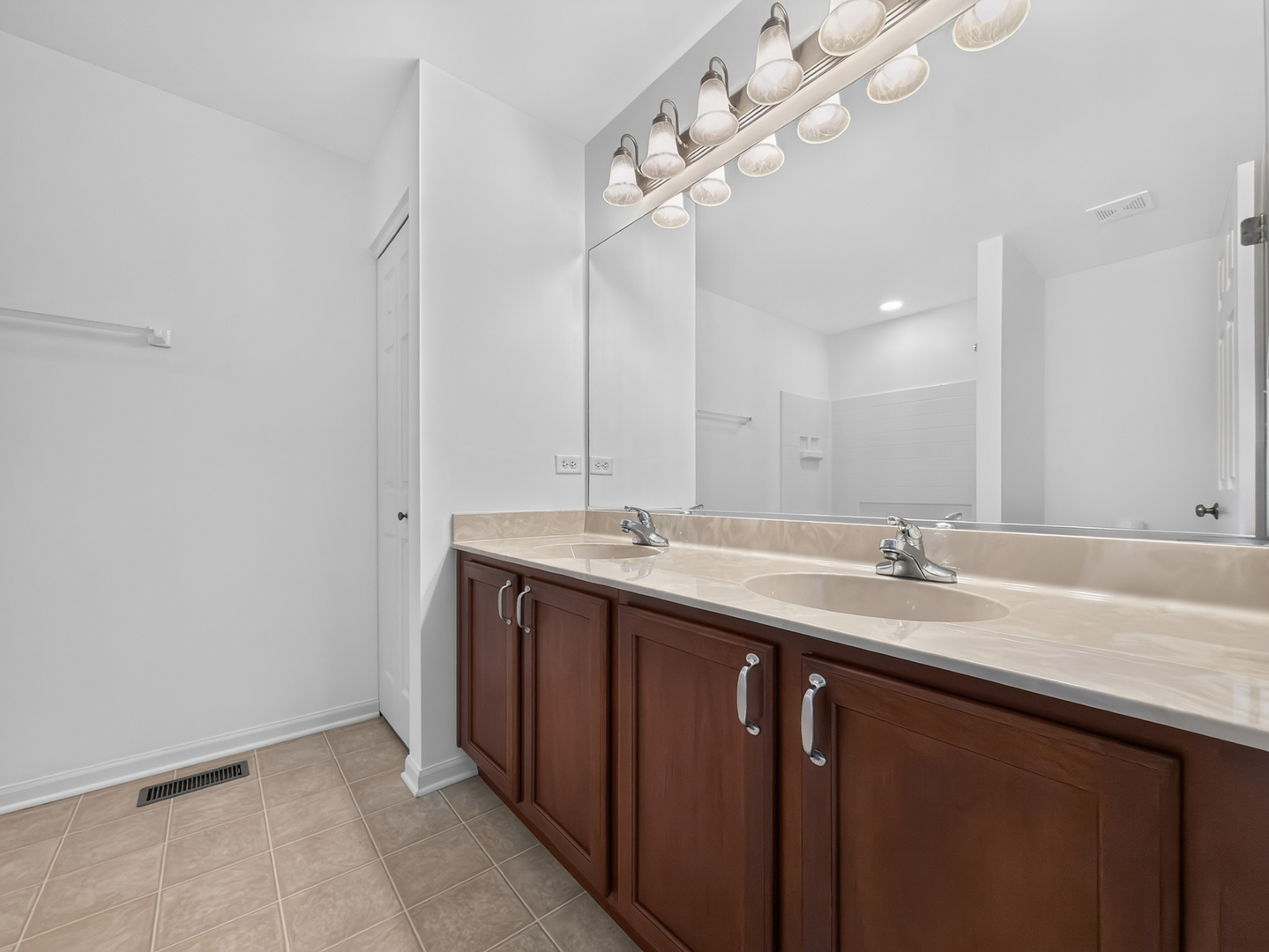 1911 Cameron Drive Property Photo 21