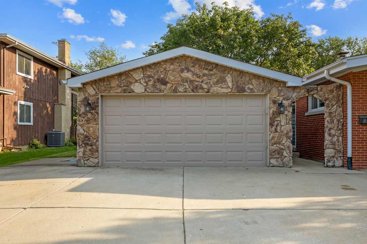 248 E Schick Road Property Photo 4