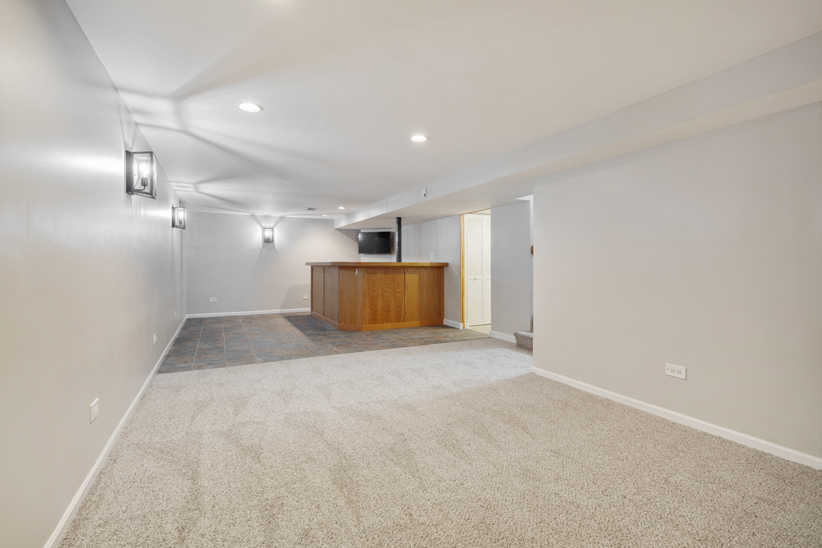 248 E Schick Road Property Photo 17