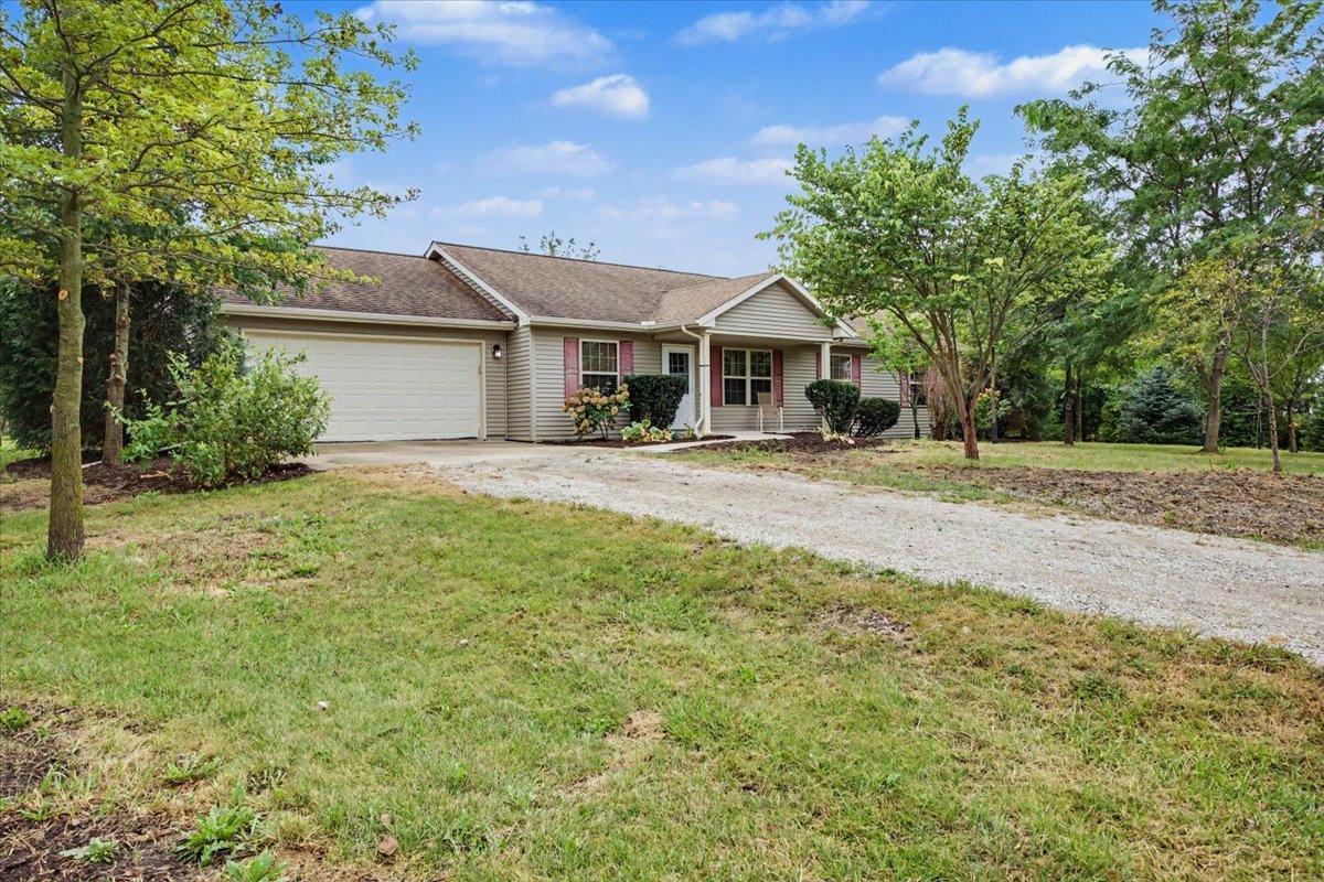 11924 E 2800 North Road Property Photo 5