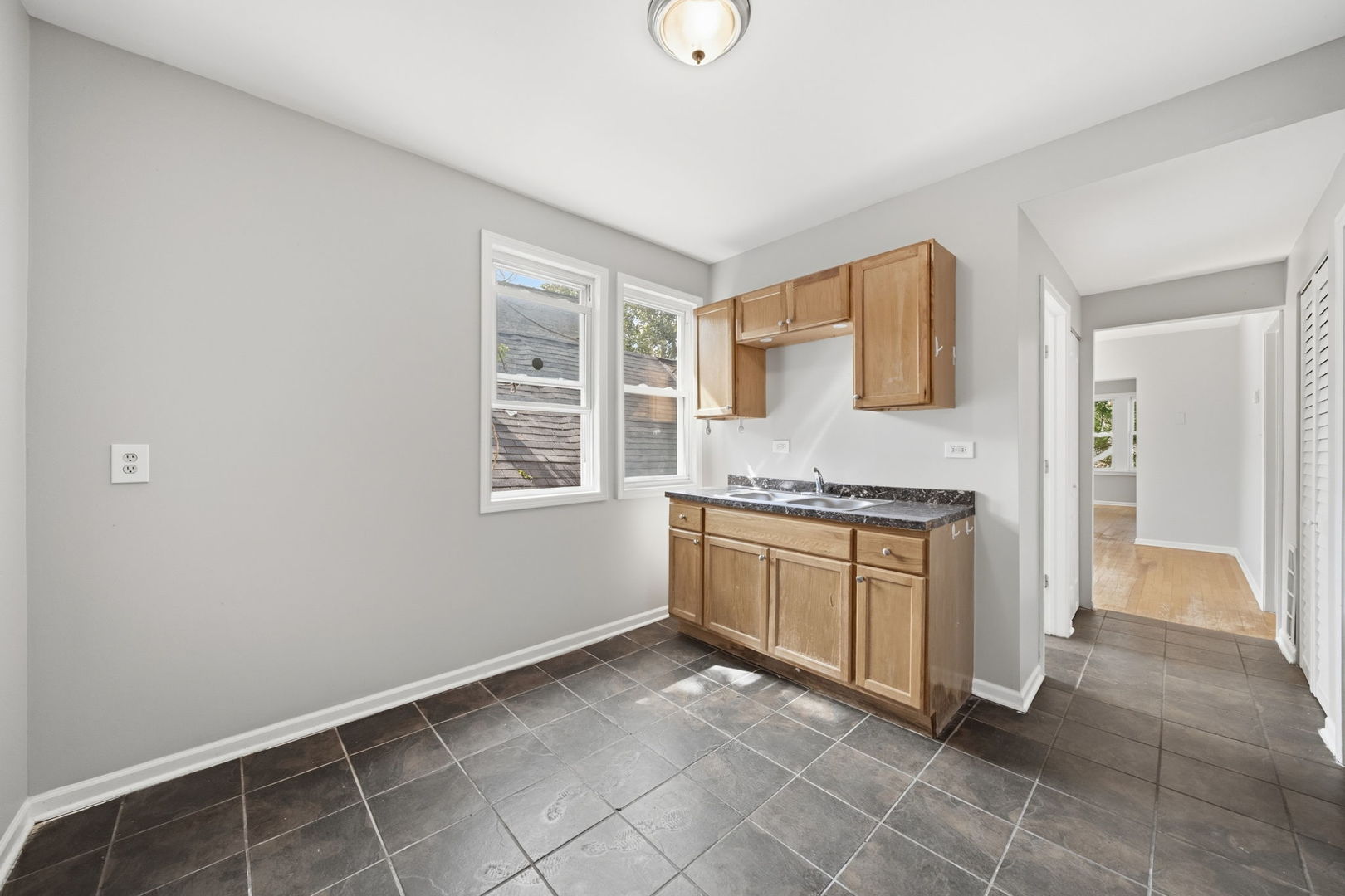 7949 S Marquette Avenue Property Photo 31